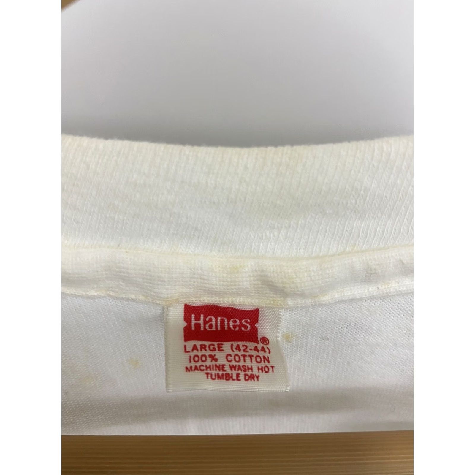 Hanes VINTAGE Hanes T-Shirt Size L 80s Crown Drugs Pharmacy Store Thin Single Stitch White Mens Size US L / EU 52-54 / 3 - 4 Thumbnail