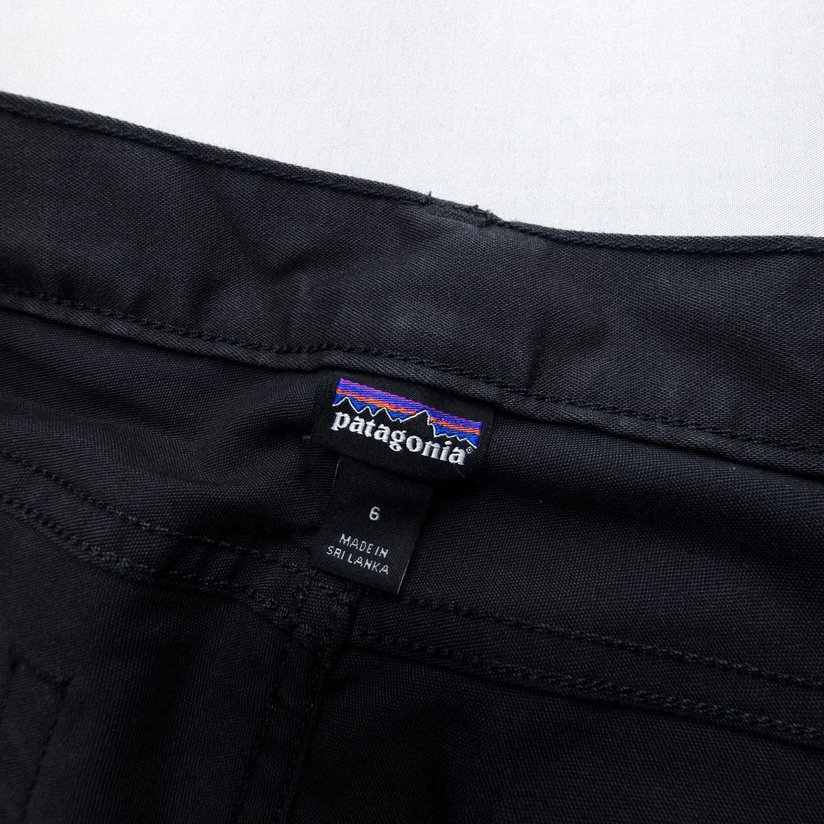 Patagonia Patagonia Pinyon Pines Pants Womens 6 Black Slim Hiking Stretch Chino Knit Cotton Blend Zip Front Flat Front Size 28" / US 6 / IT 42 - 3 Thumbnail