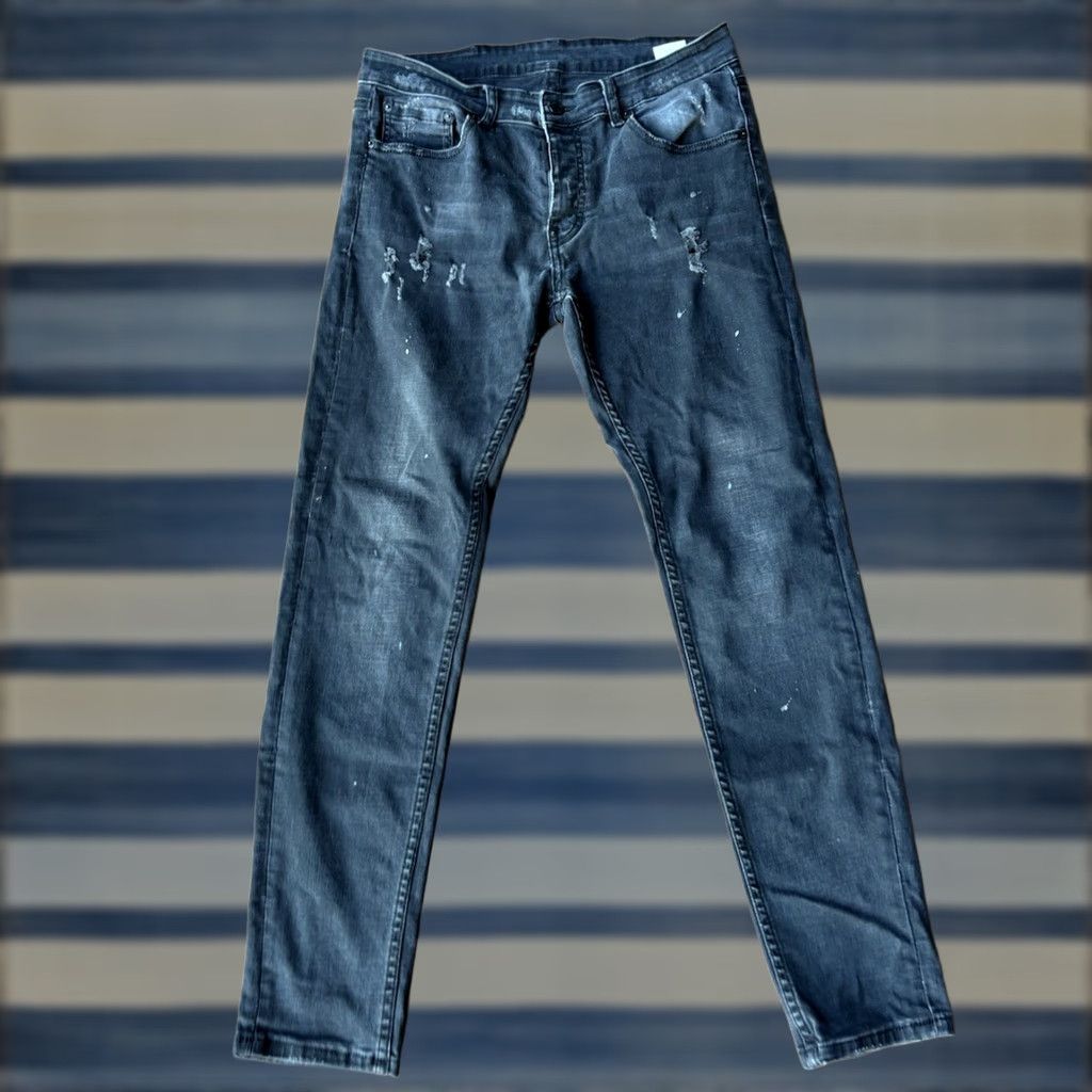 Dsquared2 Dsquared2 Slim Jeans Mens 48 29.5x31 Distressed Black Button Fly Straight Leg Jeans Mens/Blue Denim Slim 5-Pocket Modern Straight N/A Size US 32 / EU 48 - 1 Thumbnail