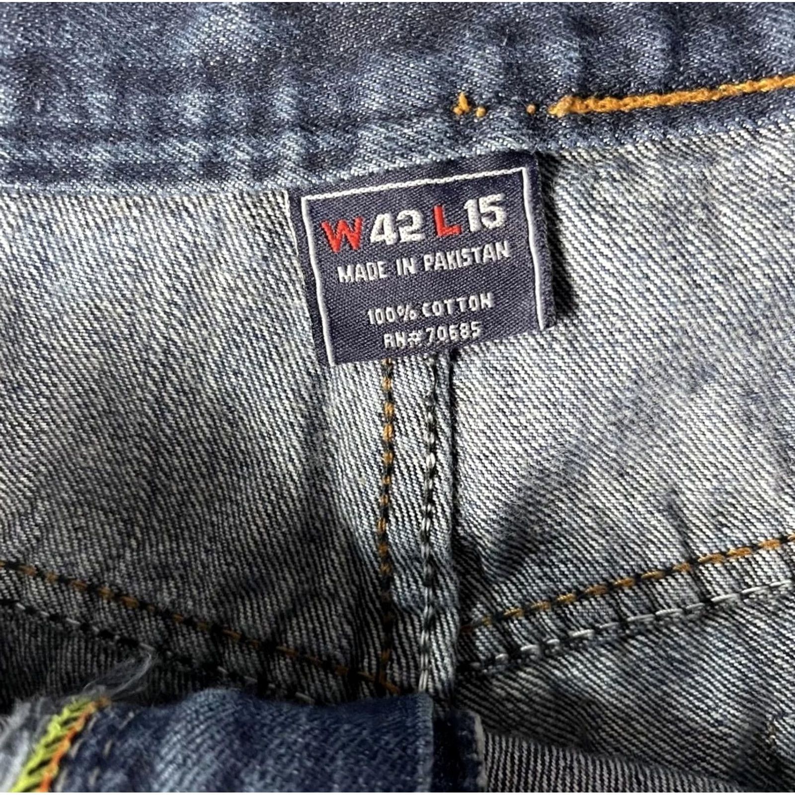 Coogi VTG Coogi Mens Denim Bermuda Shorts 42 Blue Flag Crest Embroidered 5-Pocket Relaxed Streetwear Size US 42 / EU 58 - 7 Thumbnail