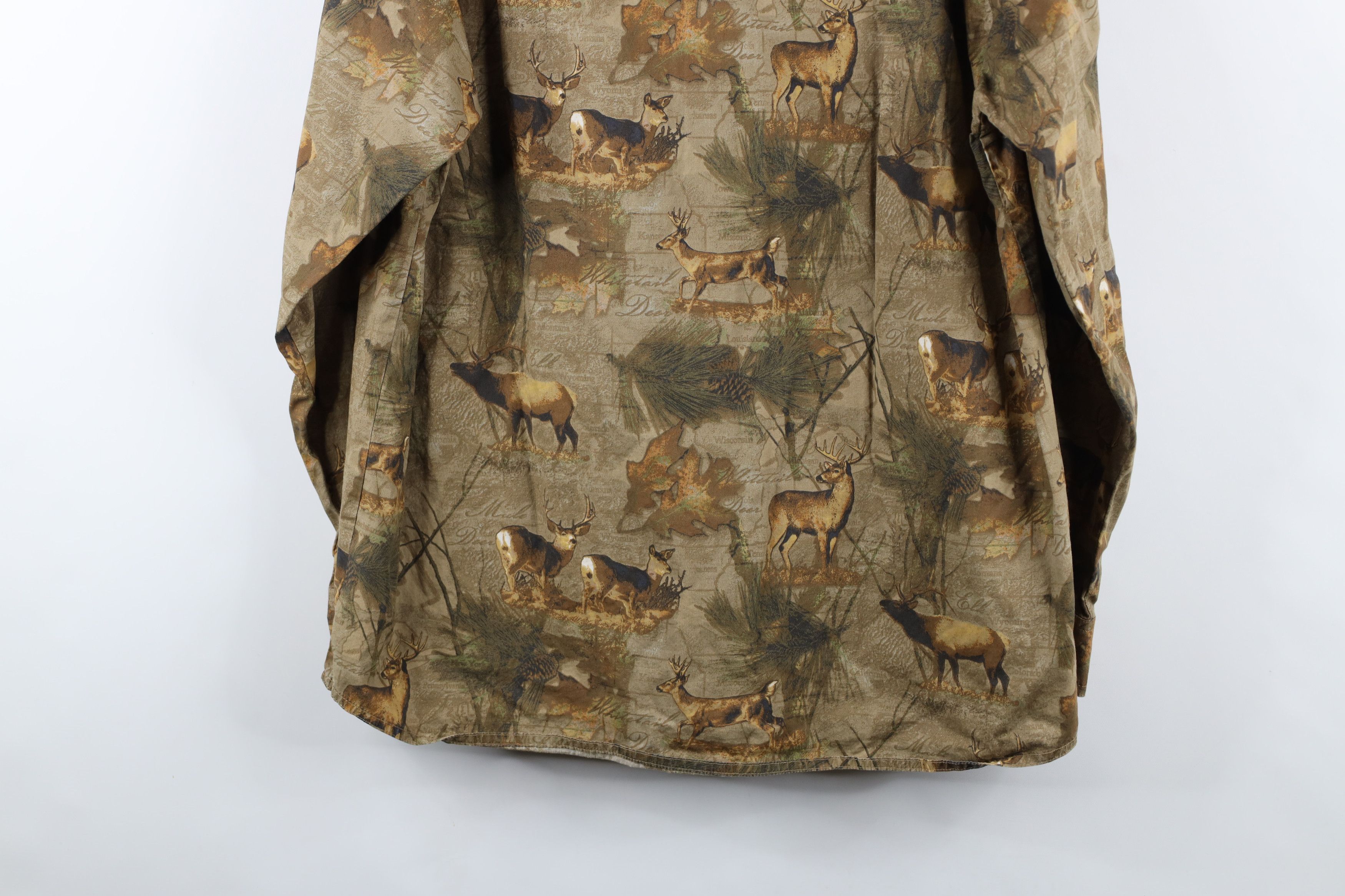 Columbia × Vintage Vintage Columbia Over Print Whitetail Deer Buck Button Shirt Size US M / EU 48-50 / 2 - 14 Thumbnail