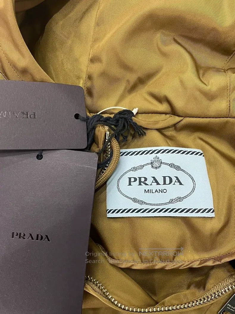 Prada Prada 25 Early Spring Khaki Hooded Triangle Jacket Windbre Size XS / US 0-2 / IT 36-38 - 4 Thumbnail