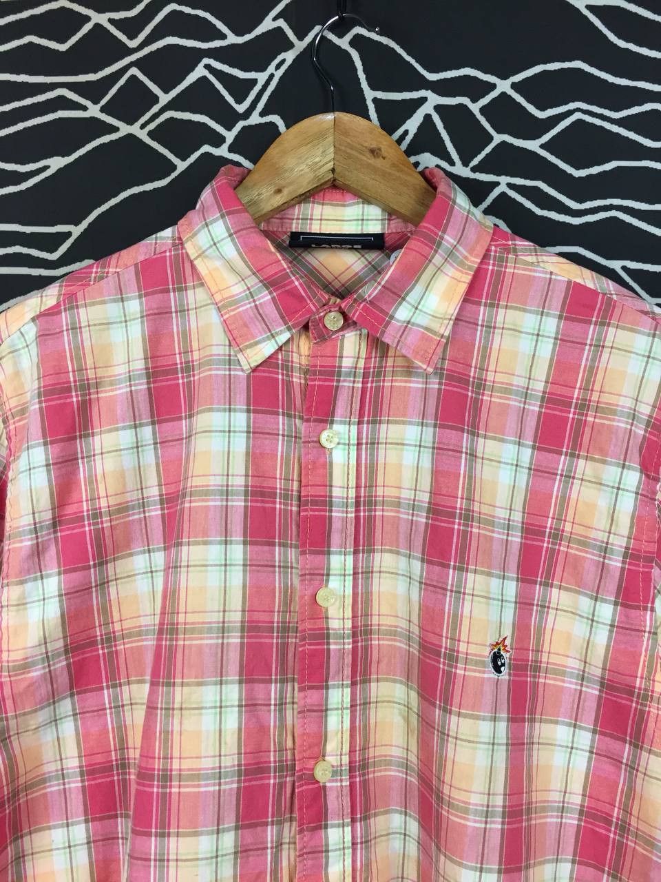The Hundreds The Hundreds Public Label Adam Bomb Logo Plaid Shirt Size L Size US L / EU 52-54 / 3 - 3 Thumbnail