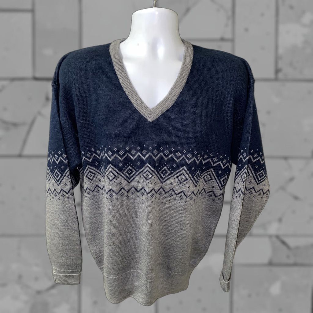 Hogan VINTAGE Hogan Mens Gray Wool/Acrylic V-Neck Sweater Size L Shirt Size US L / EU 52-54 / 3 - 1 Thumbnail