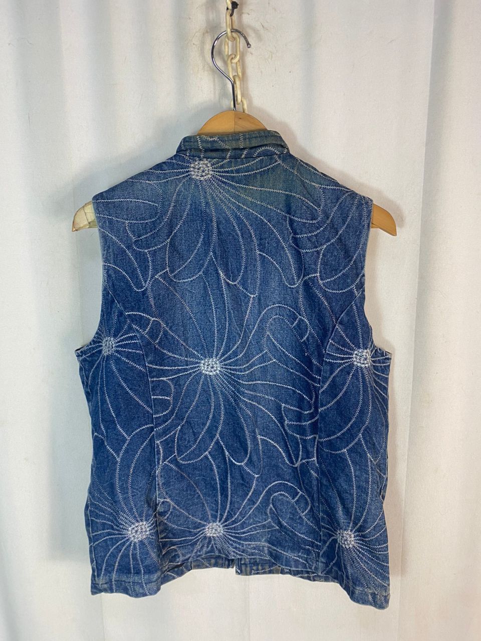 Japanese Brand Gabin distressed denim vest Size US M / EU 48-50 / 2 - 10 Thumbnail