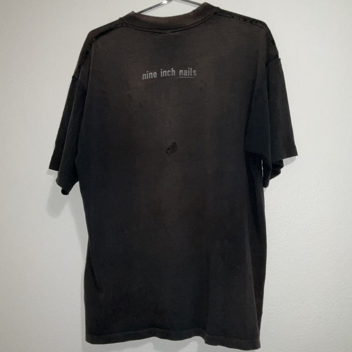 Band Tees Vintage Nine Inch Nails T-shirt Size US XL / EU 56 / 4 - 5 Thumbnail