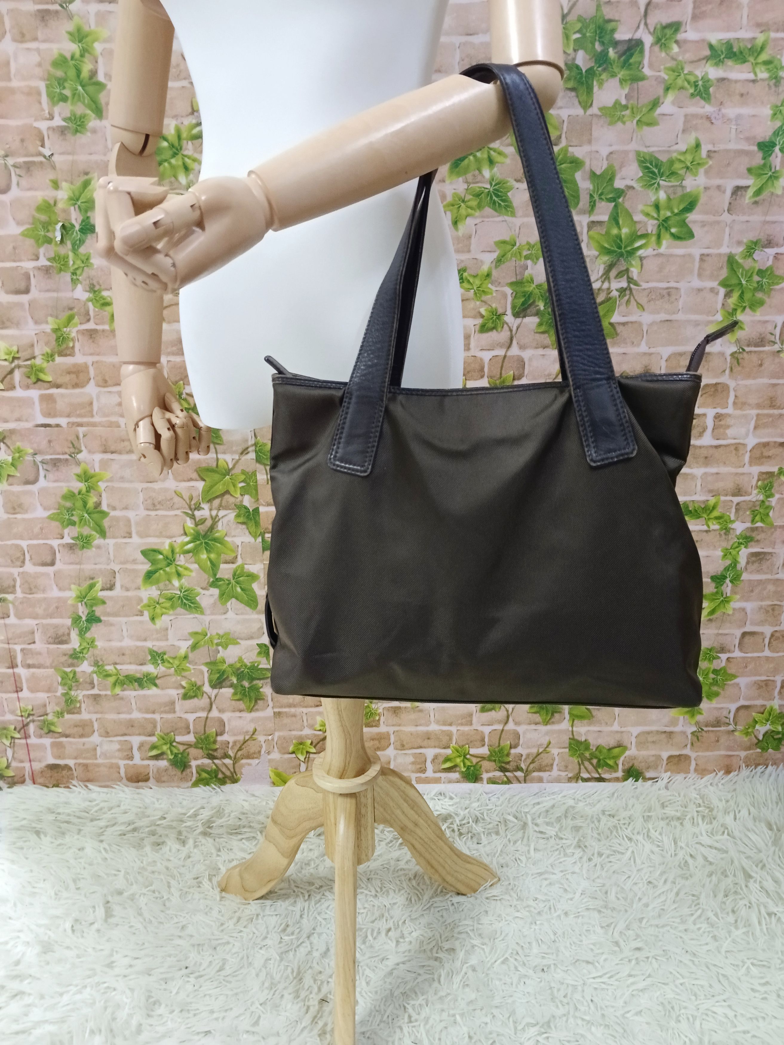 Issey Miyake SICK🔥ISSEY MIYAKE TOTE BAG Size ONE SIZE - 3 Thumbnail