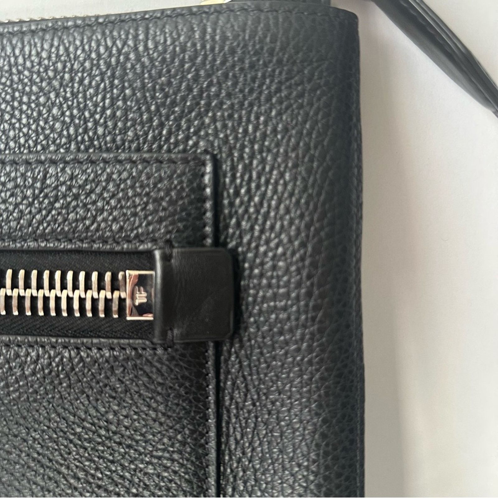 Tom Ford Buckley Leather Big Zip Clutch Black Pebbled Leather Size ONE SIZE - 4 Thumbnail