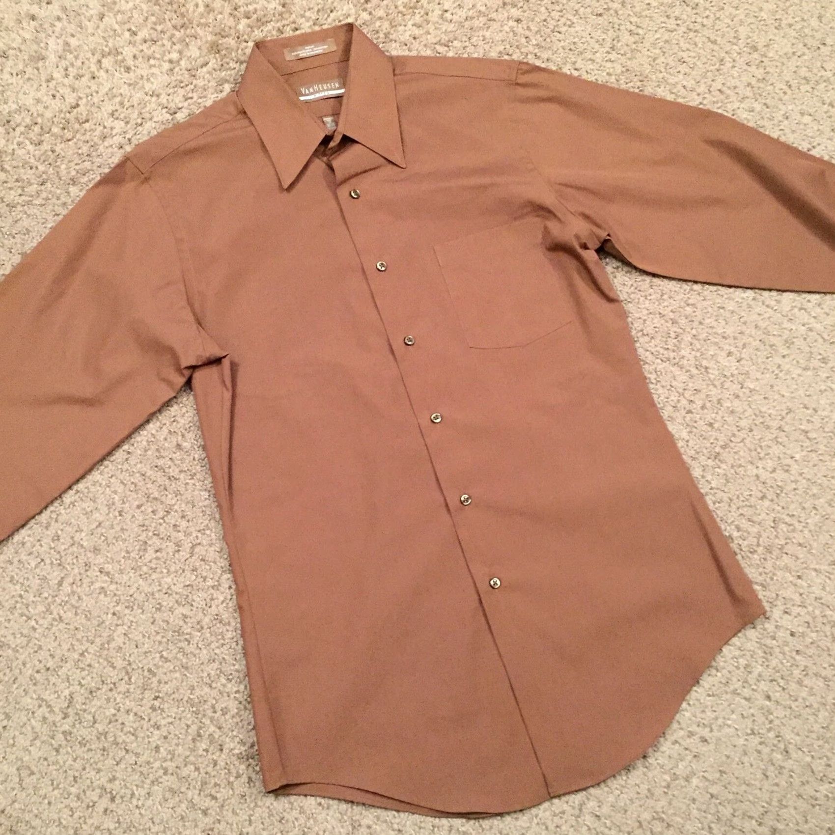 Van Heusen Van Heusen Shirt Mens M Brown Long Sleeve Button-Up Poplin Size US M / EU 48-50 / 2 - 5 Thumbnail