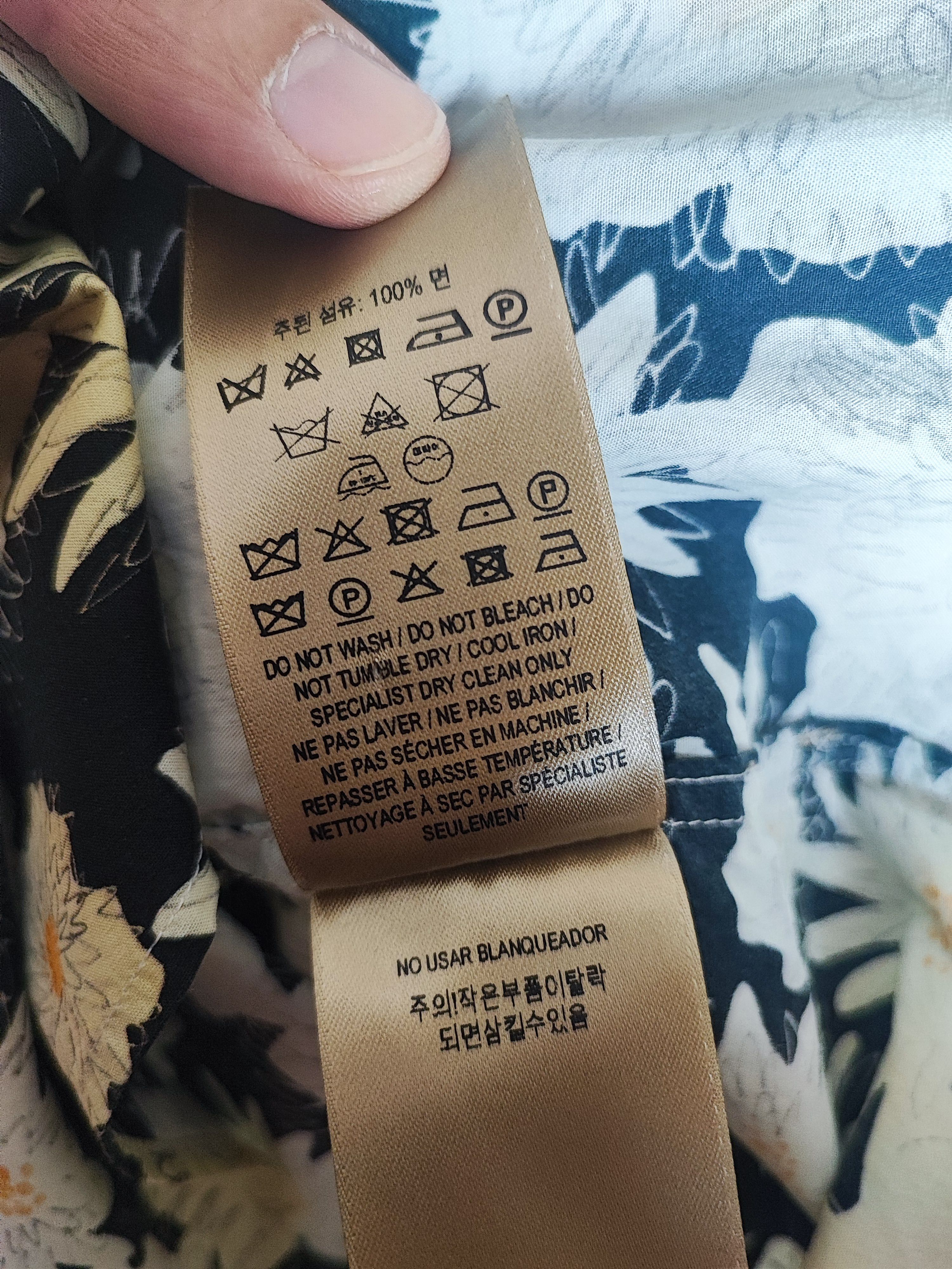Burberry 🔥Extremely Rare Burberry Shirt🔥 Size US XL / EU 56 / 4 - 6 Thumbnail
