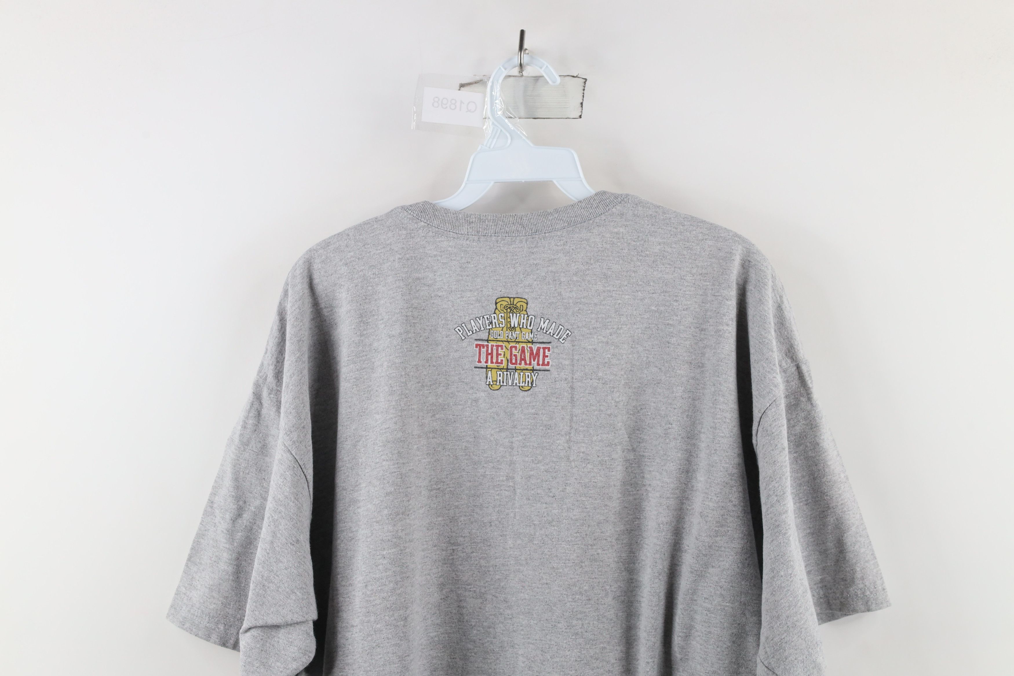 Vintage Vintage Y2K 2008 University Football Beanie Wells T-Shirt Size US XL / EU 56 / 4 - 12 Thumbnail