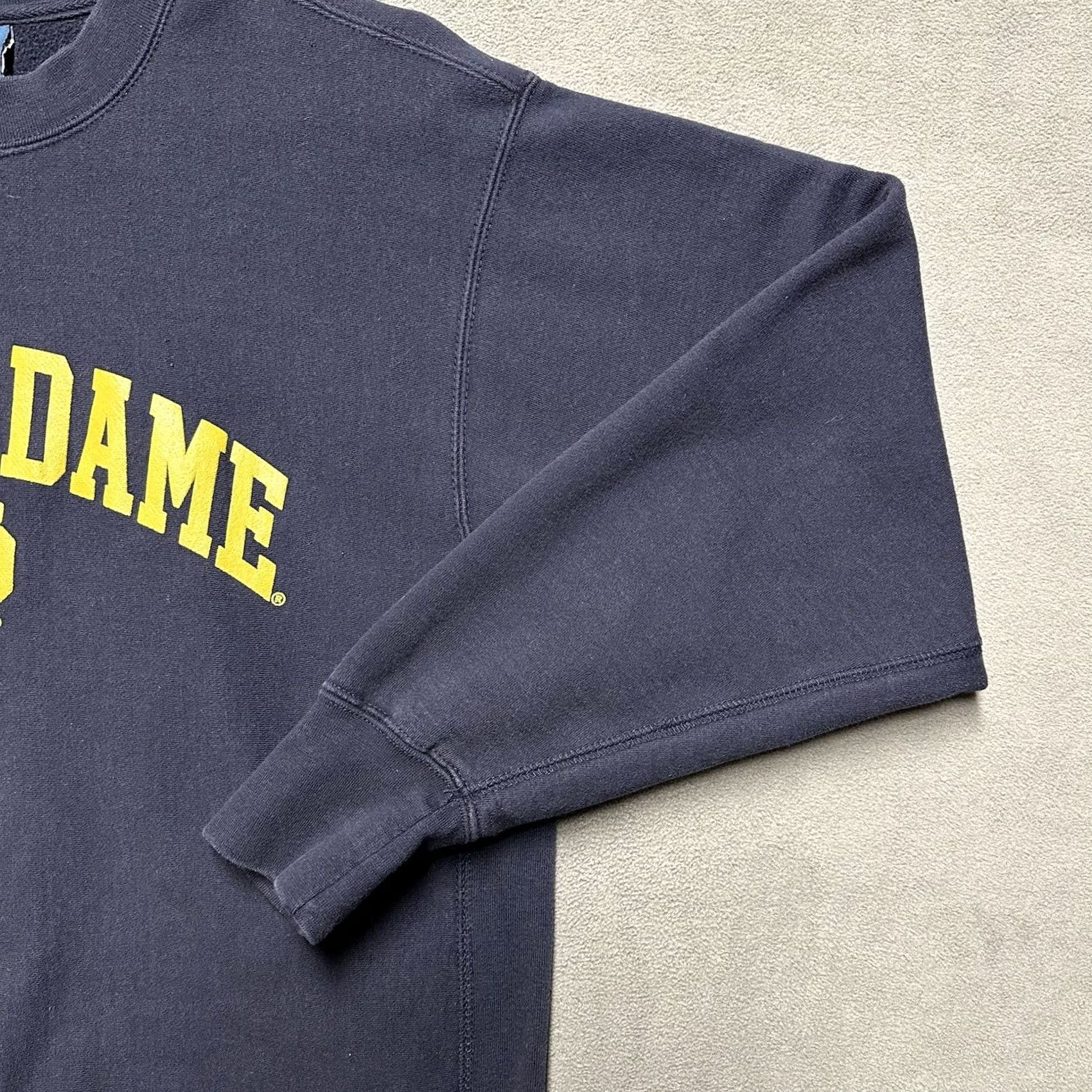 Vintage VINTAGE MV Sport Notre Dame Sweatshirt Mens Medium Blue Pro-Weave Crew Neck GUC Size US M / EU 48-50 / 2 - 7 Thumbnail
