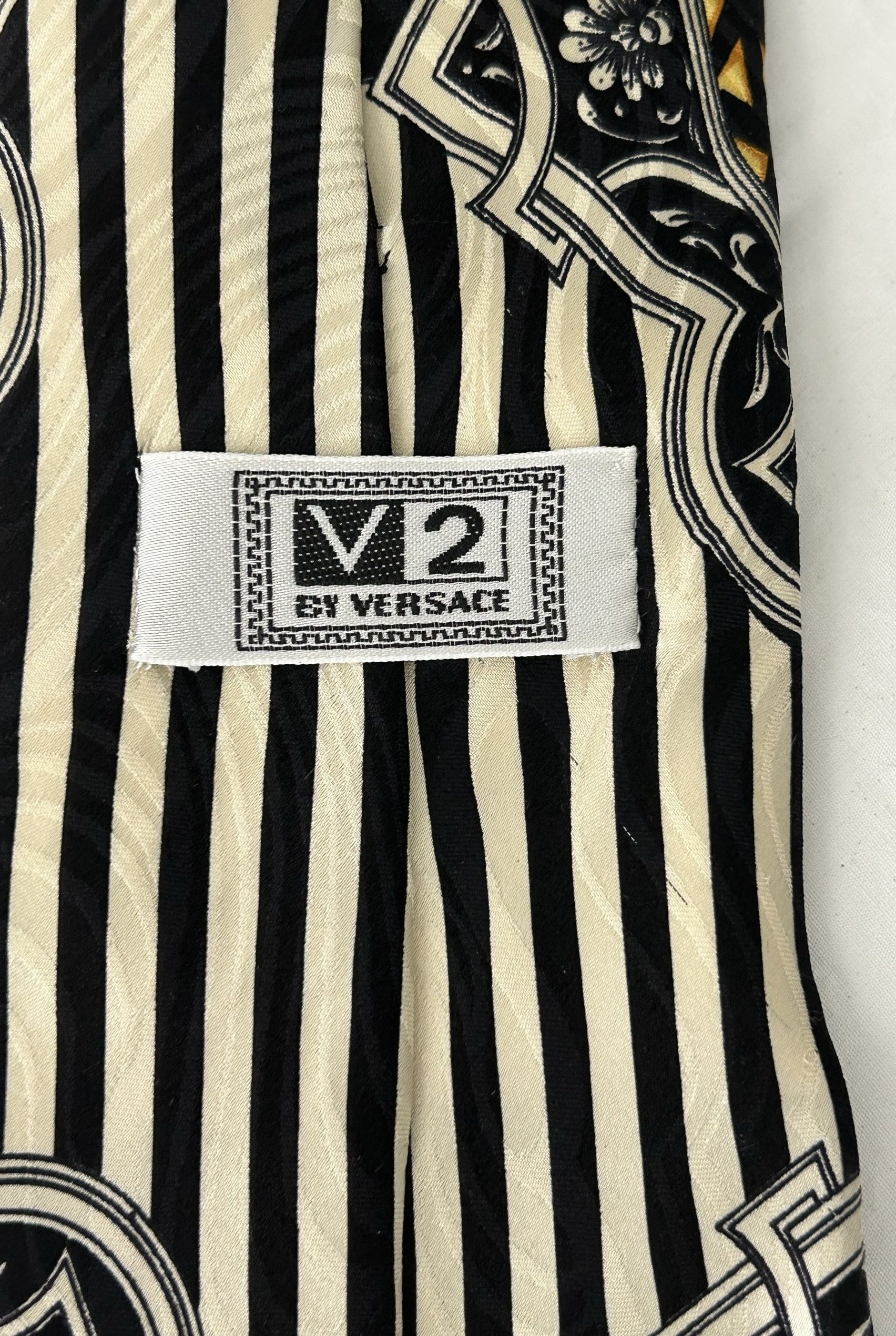 Versace V2 Medallion Greek Key Black/Gold Stargate Silk Tie