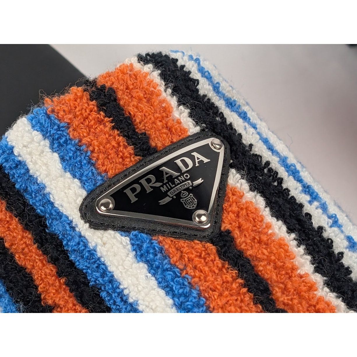 Prada o1rshd1 Striped Logo Slides in Arancio Size US 9 / EU 42 - 4 Thumbnail