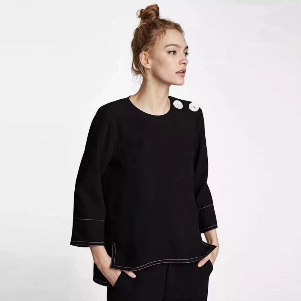 Zara NWT New Zara Black Shoulder Button Blouse Size XS Size XS / US 0-2 / IT 36-38 - 1 Thumbnail