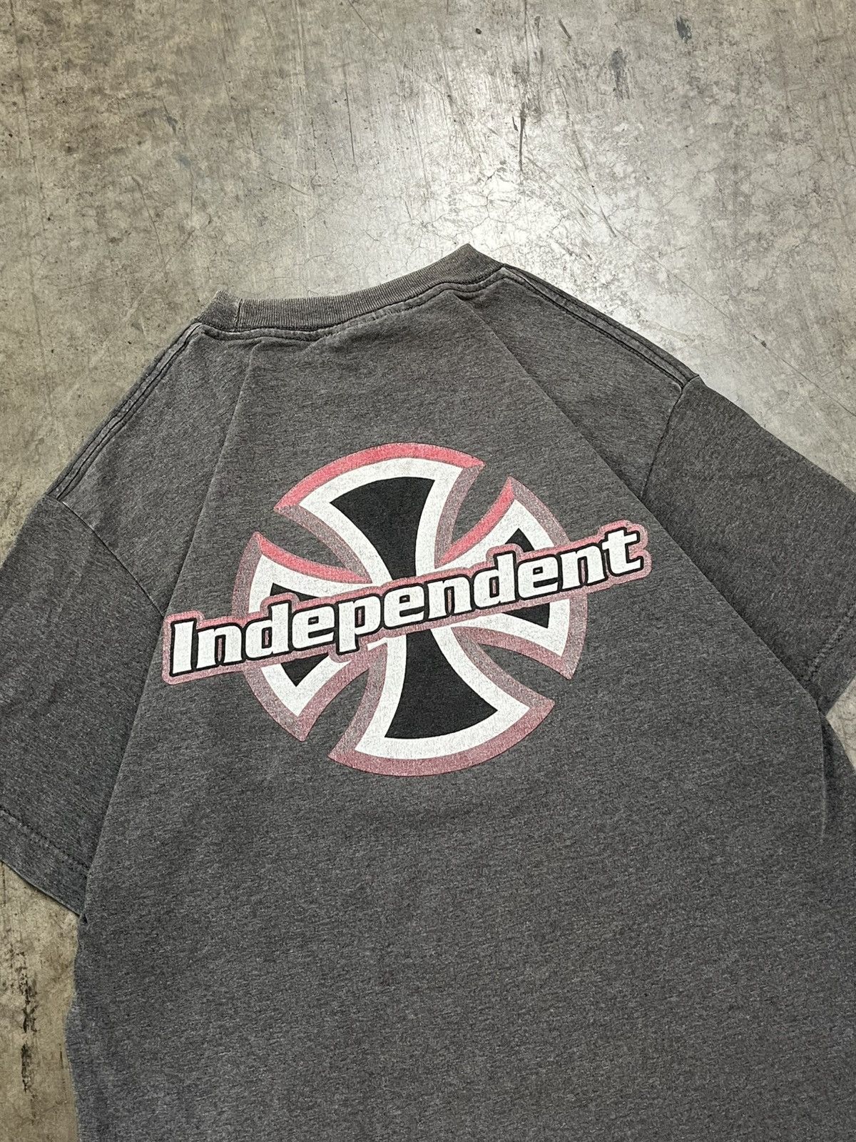 Independent Truck Co. × Vintage Independent truck co y2k tee shirt faded skater streetwear Size US L / EU 52-54 / 3 - 4 Thumbnail