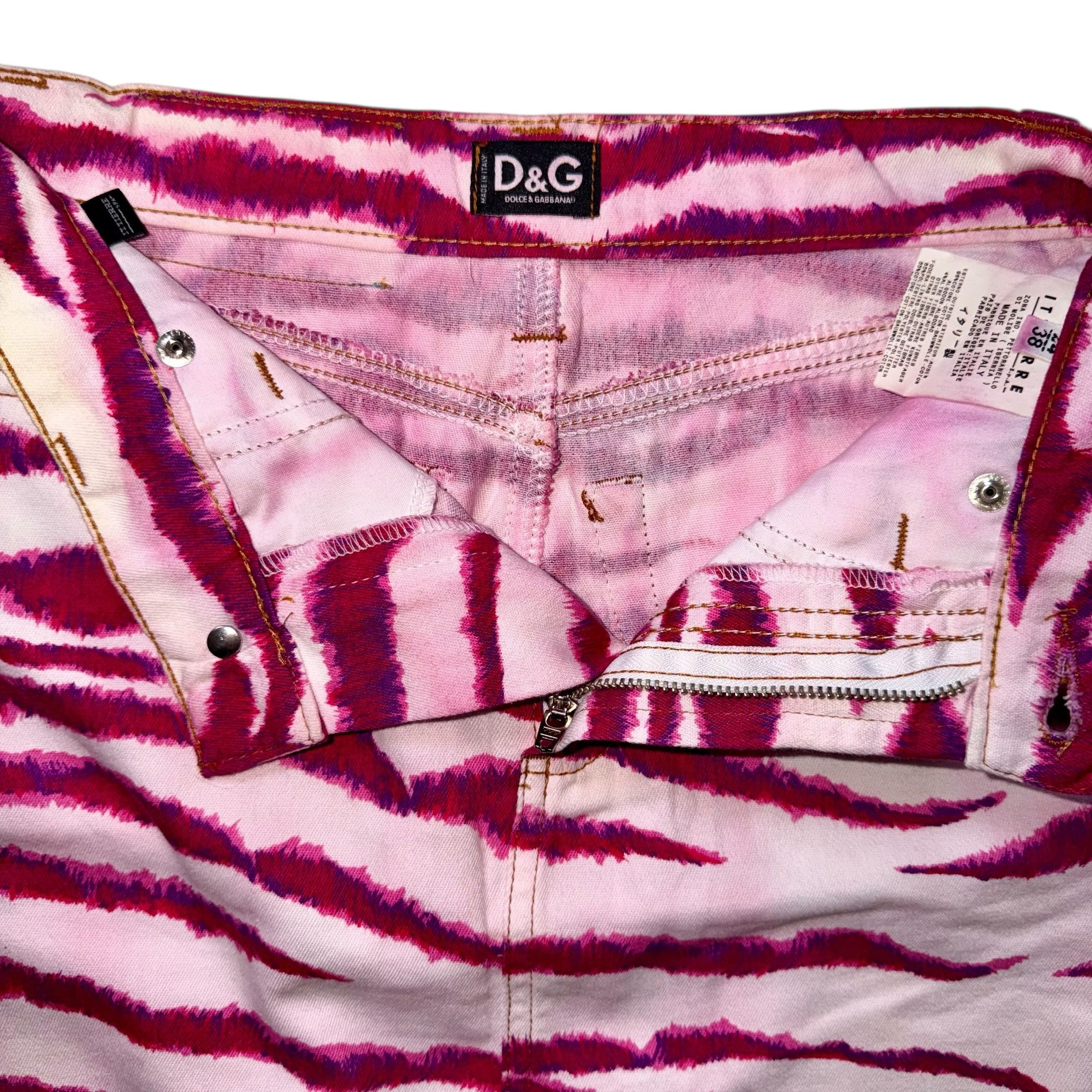 Dolce & Gabbana DOLCE & GABBANA VINTAGE PINK ZEBRA SKIRT Size 26" / US 2 / IT 38 - 4 Thumbnail