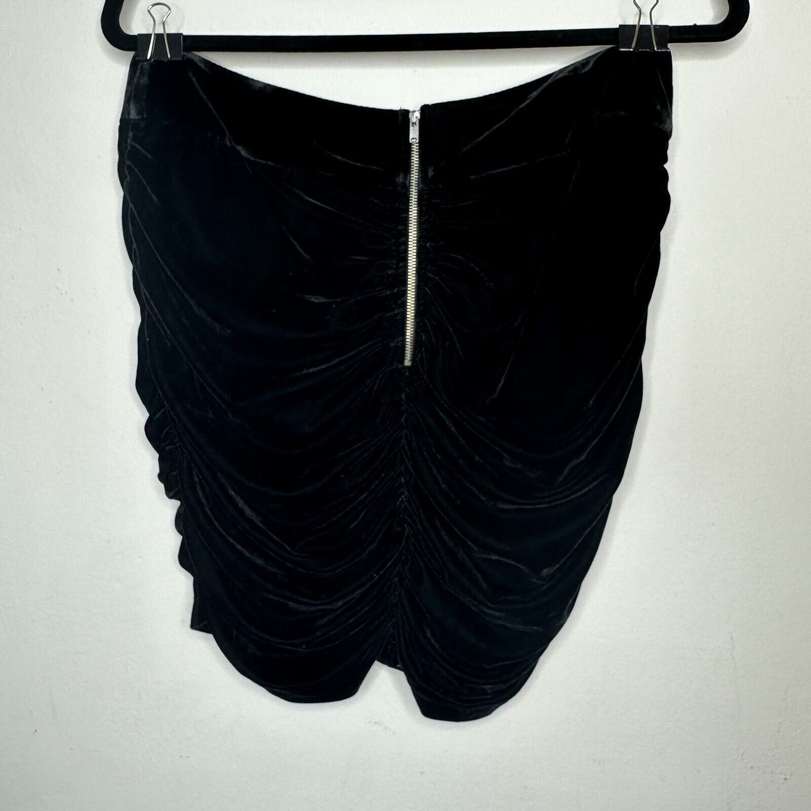 Other Solid Jet Black Sexy Ruched Velvet Mini Skirt Zip Back M Size 30" / US 8 / IT 44 - 6 Thumbnail