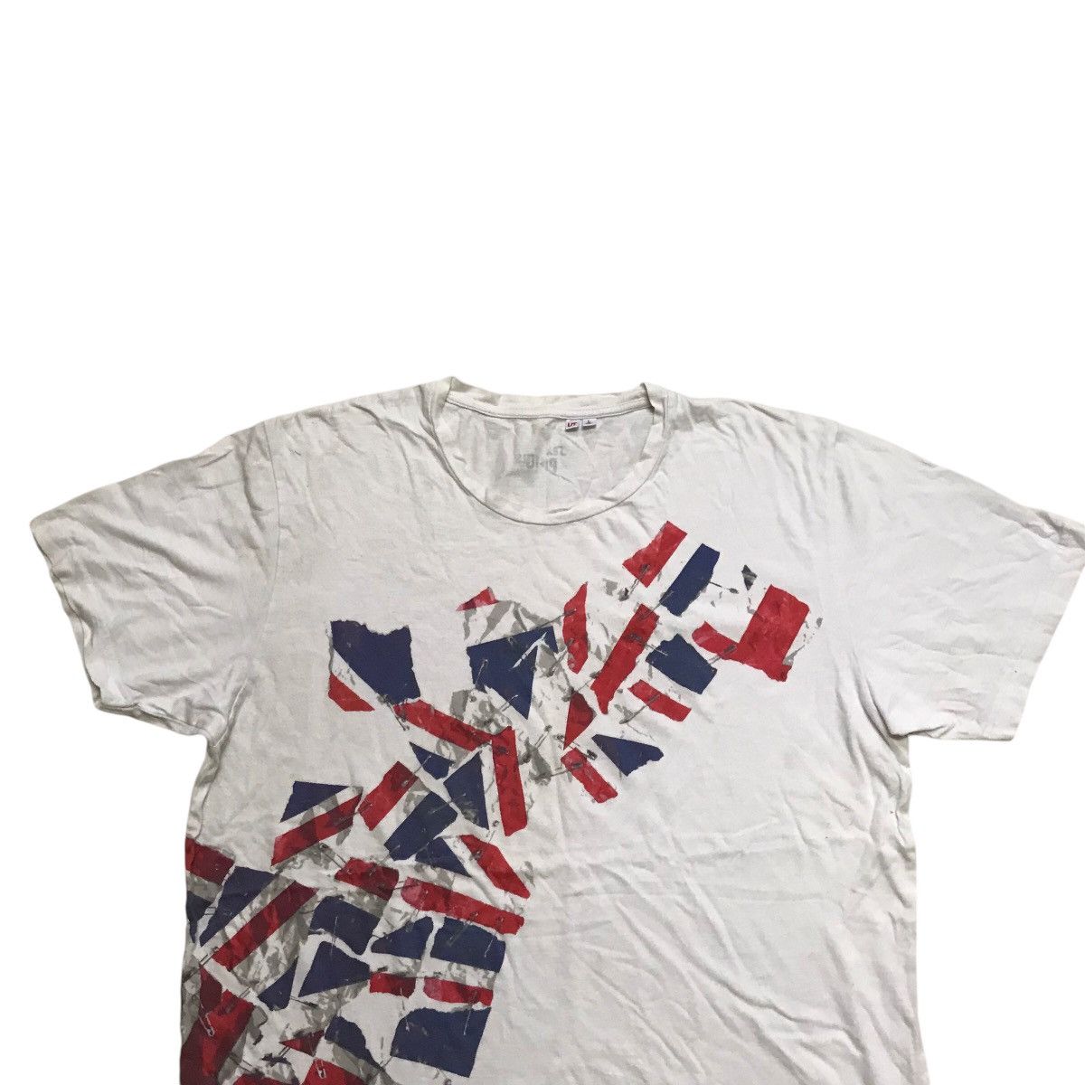 Band Tees × Uniqlo Uniqlo X Sex Pistols Band Punk Tee Size US M / EU 48-50 / 2 - 2 Thumbnail