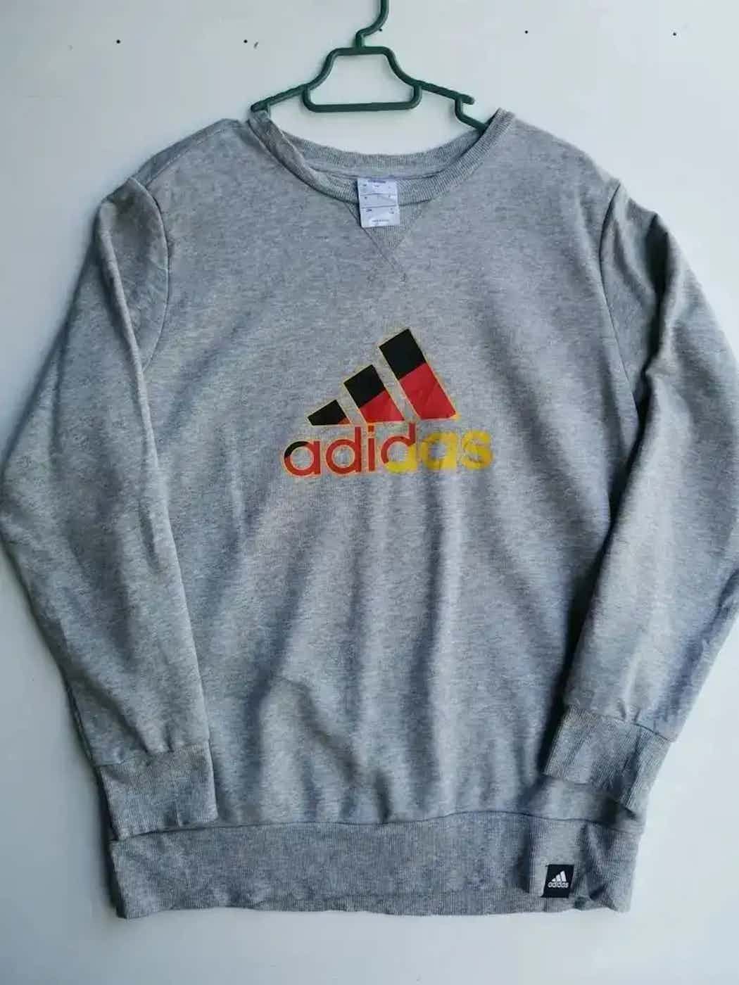 Adidas Vintage Adidas Sweatshirt Size US M / EU 48-50 / 2 - 1 Thumbnail