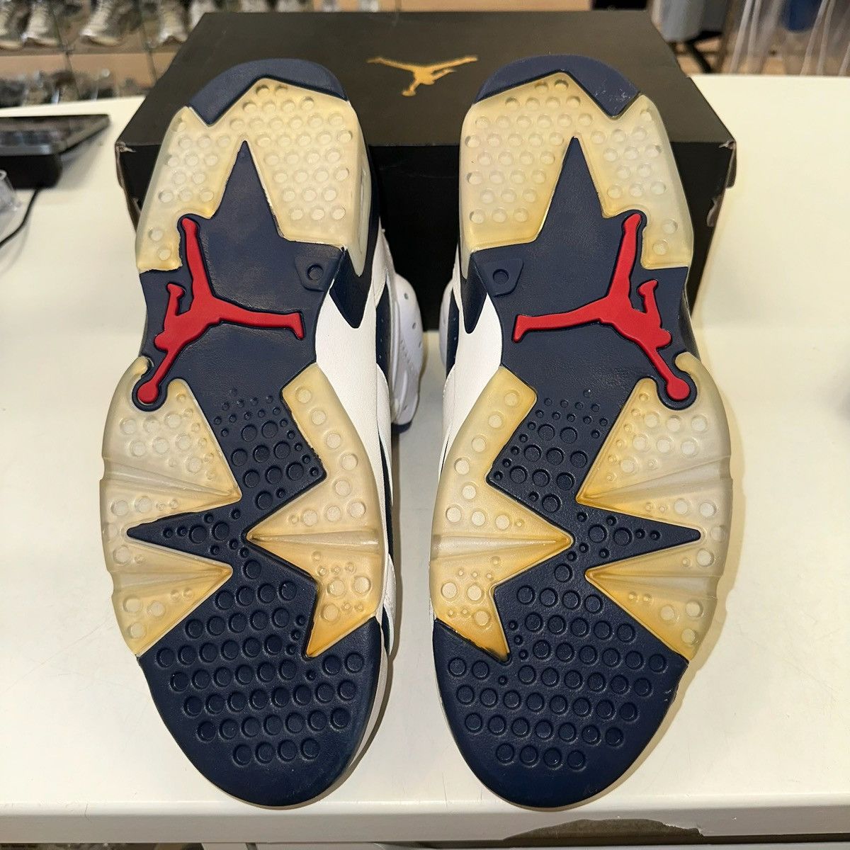Jordan Brand × Nike Size 13 - Jordan 6 Retro Olympic 2012 VI 384664-130 Size US 13 / EU 46 - 5 Thumbnail