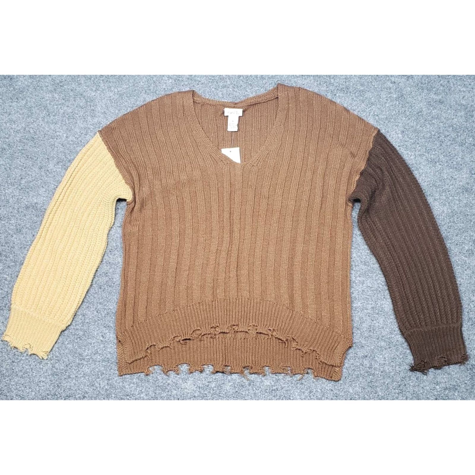 Vintage Rue21 Sweater Womens M Brown Long Sleeve V-Neck Pullover Distressed Edges New Size M / US 6-8 / IT 42-44 - 2 Thumbnail