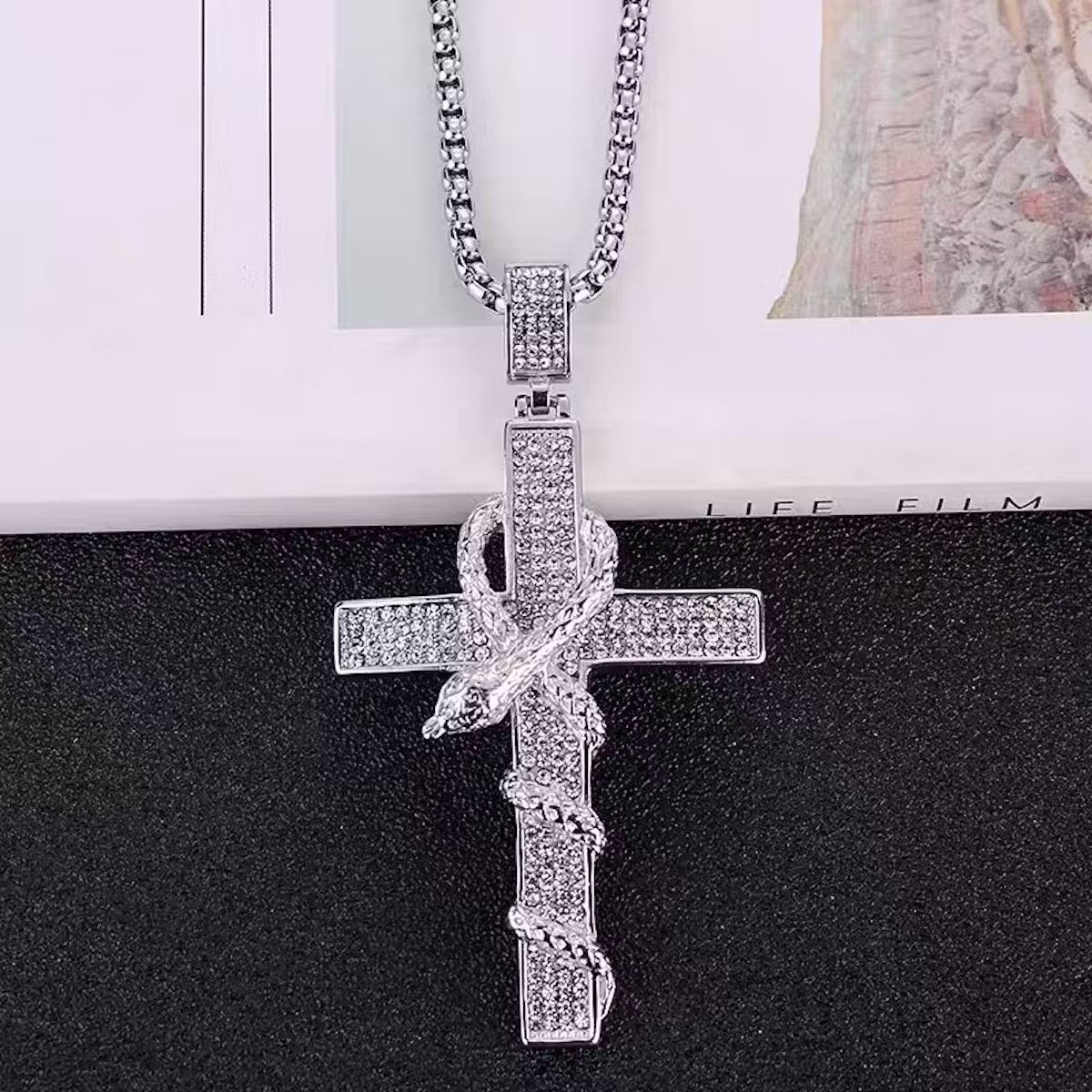 Jewelry × Vintage Retro serpentine cross with diamond pendant necklace Size ONE SIZE - 4 Thumbnail