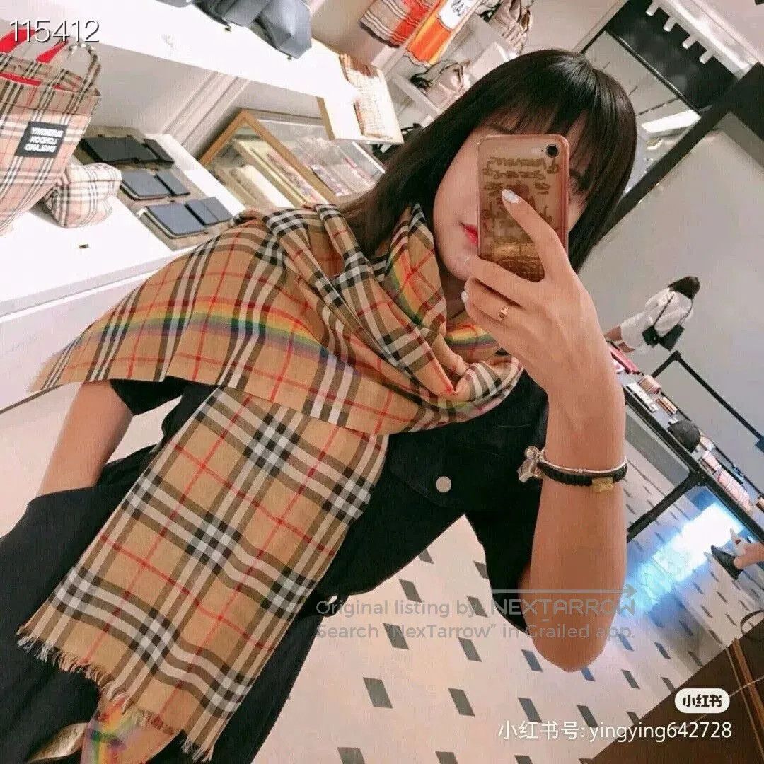 Burberry Burberry Rainbow Scarf 220×70. Size ONE SIZE - 5 Thumbnail