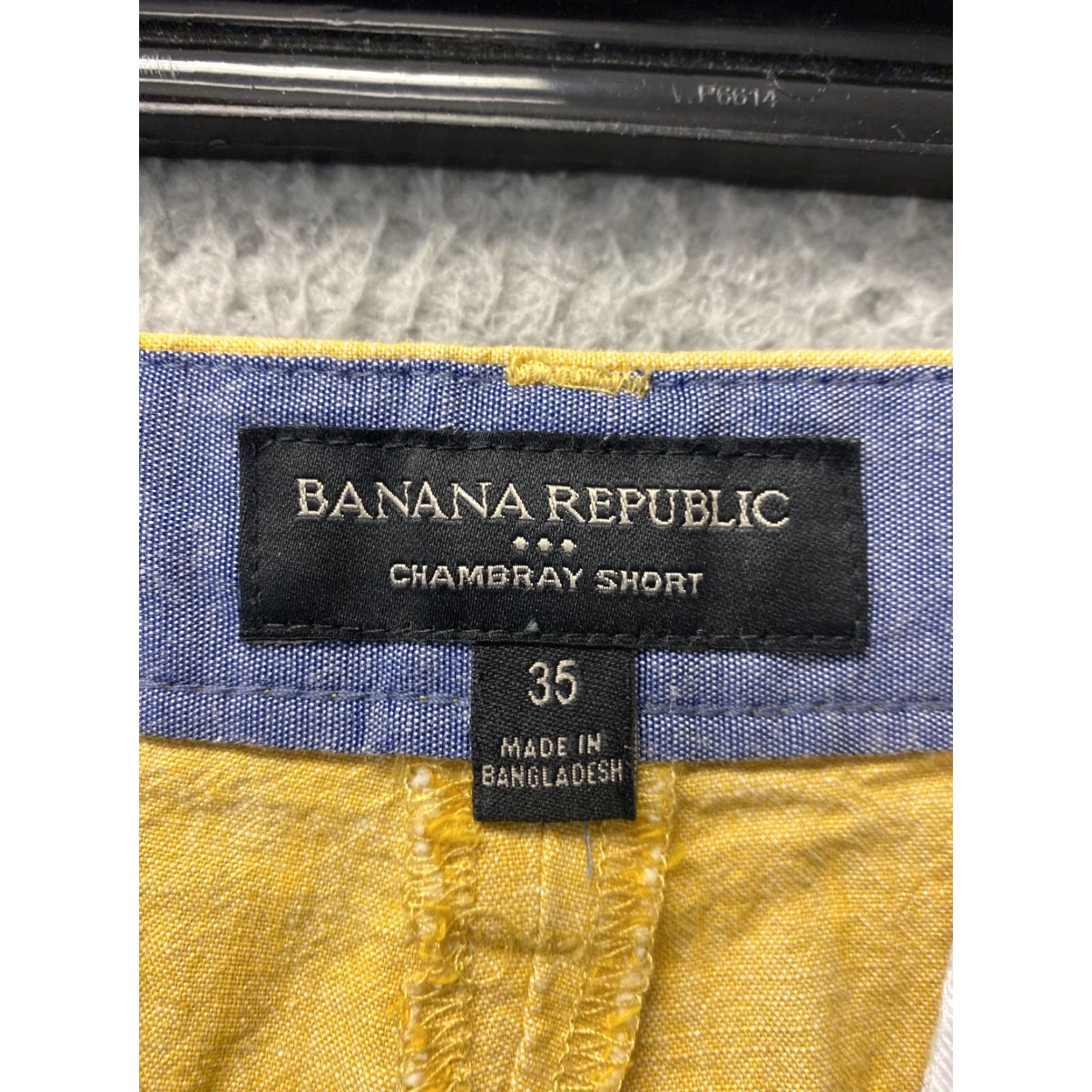 Banana Republic Banana Republic Shorts Men Size 35 Yellow Flat Front Chino Casual Golf Tennis /63-41 Size US 35 - 4 Thumbnail