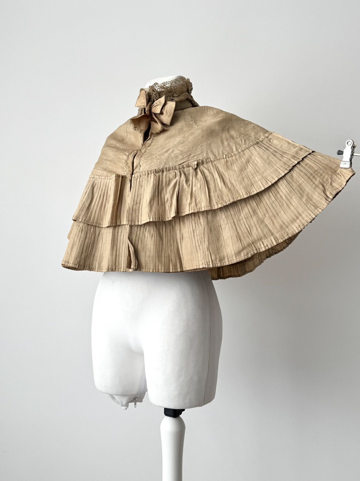Other 19th Century 1800s Antique Victorian Women’s Capelet Mantle Size M / US 6-8 / IT 42-44 - 3 Thumbnail