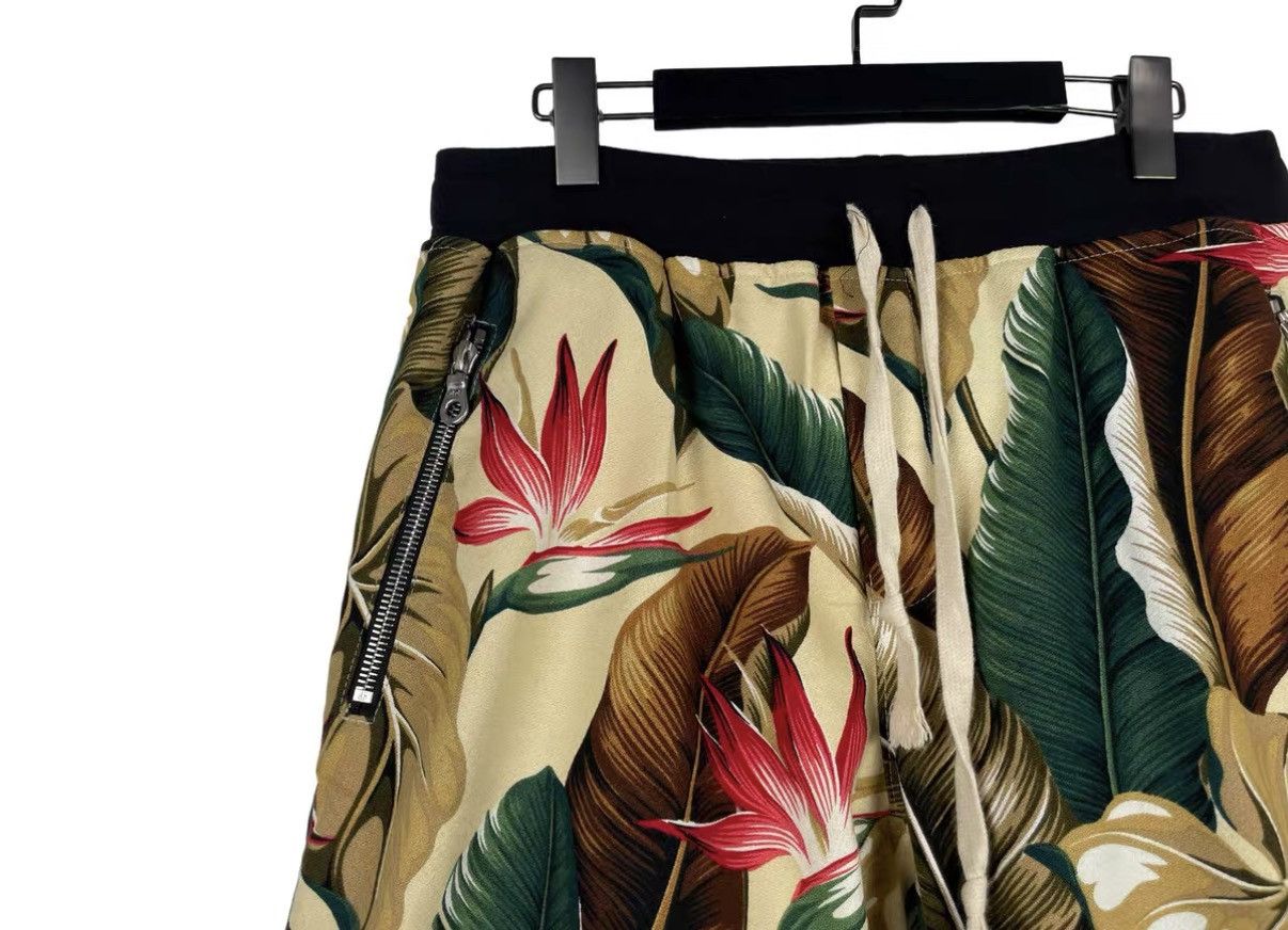 Jungle Gurl Jungle Gurl Miami Limited Floral Shorts J31 Size US 36 / EU 52 - 3 Thumbnail