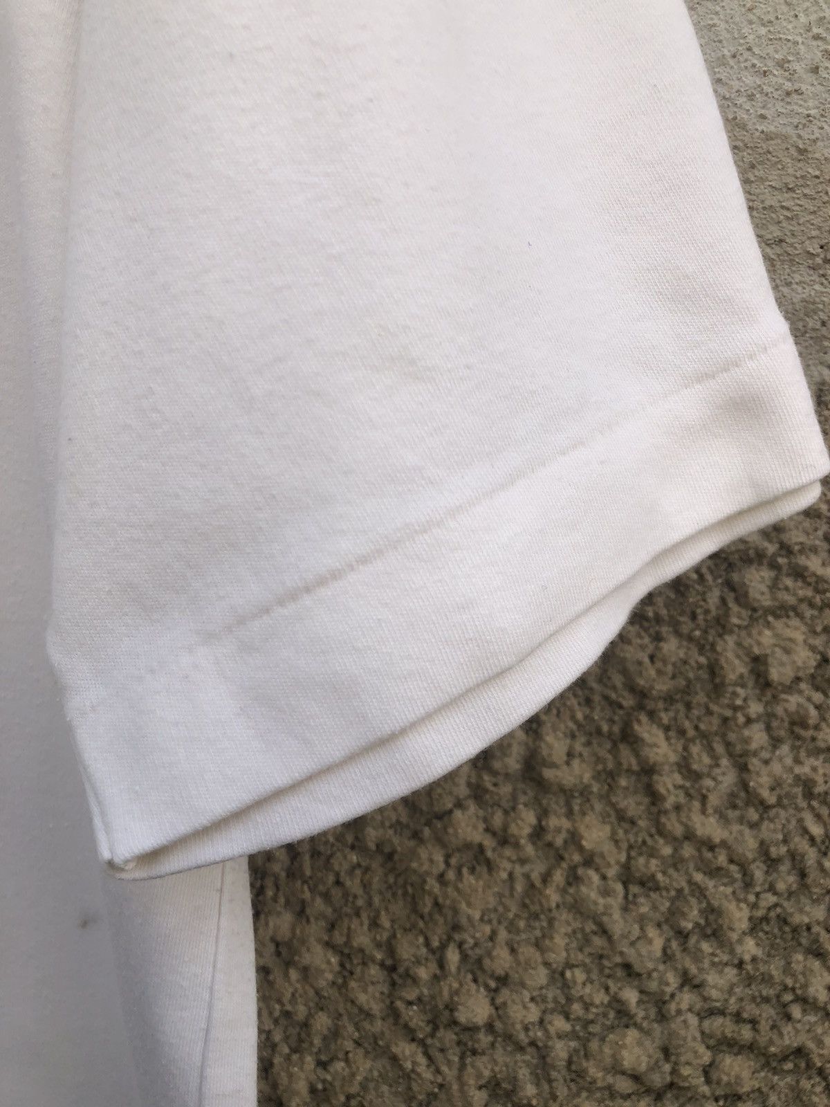Burberry × Vintage Vintage Burberrys Flora SpellOut Tshirt Size US L / EU 52-54 / 3 - 5 Thumbnail
