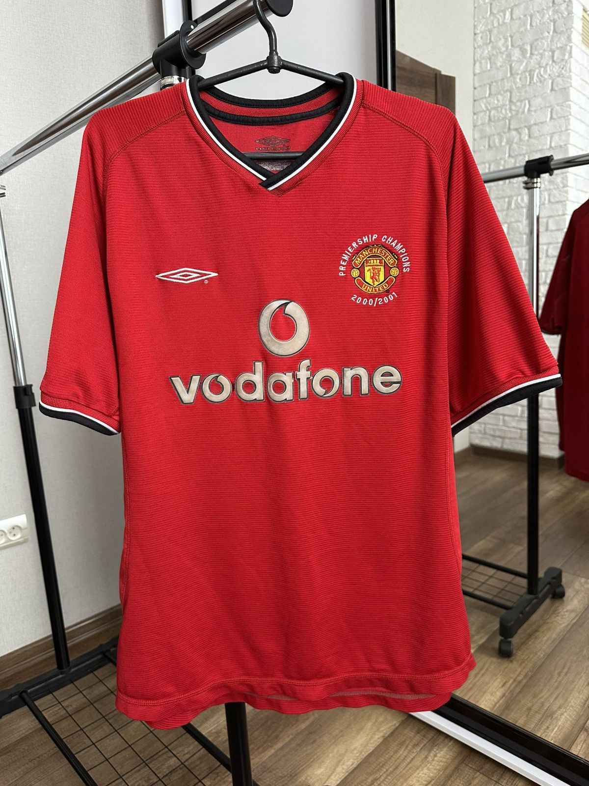 Umbro 2000/2001 Umbro Manchester United Vintage Soccer Jersey Tee Size US XL / EU 56 / 4 - 1 Thumbnail