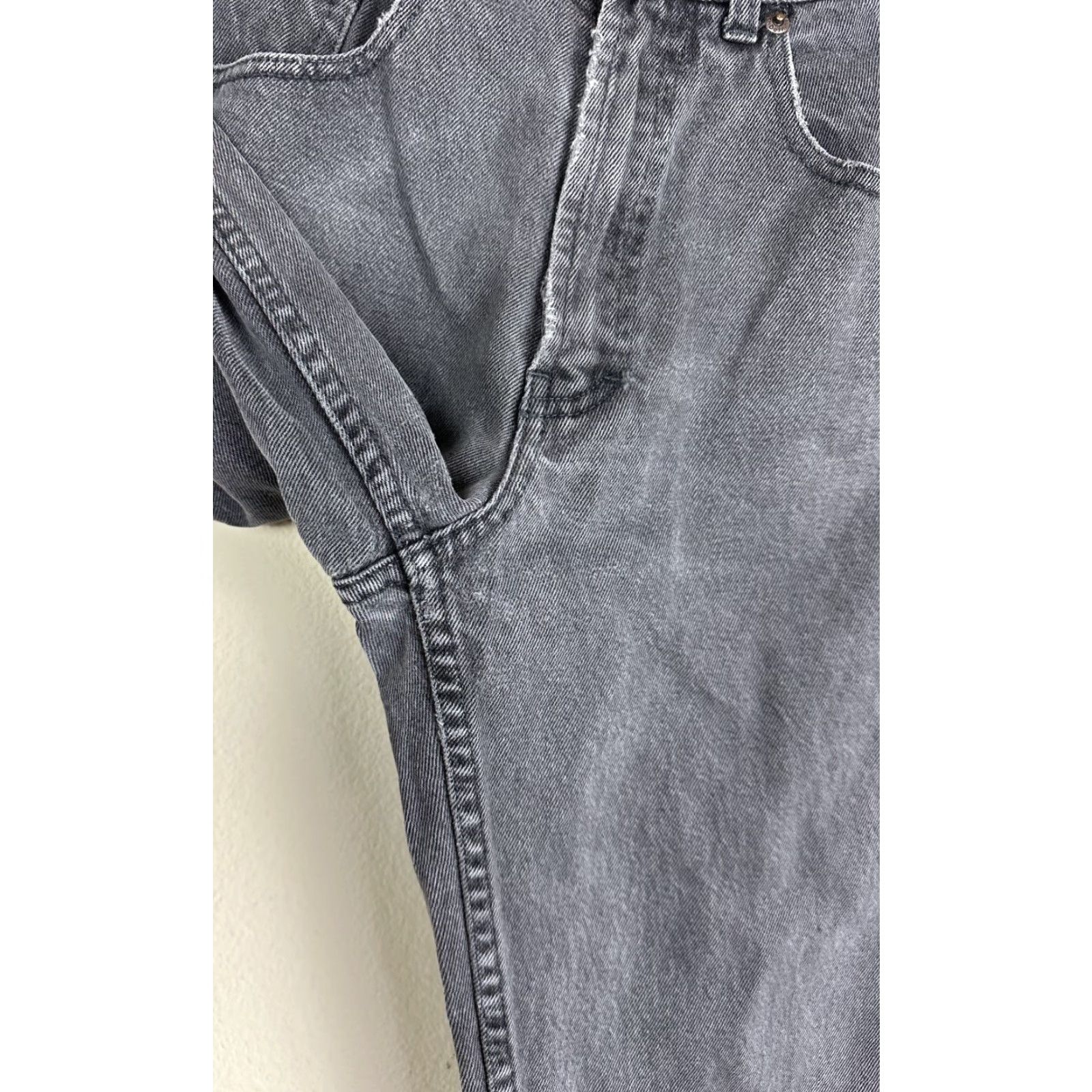 Merona VINTAGE THRASHED 90s Faded Black Denim Jeans ACTUAL 27x28 Relaxed Tapered Jeans Men Size US 27 - 6 Thumbnail