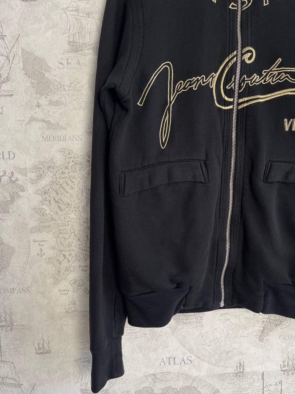 Vintage VINTAGE VERSACE ZIP HOODIE 90s BIG LOGO Size US M / EU 48-50 / 2 - 7 Thumbnail