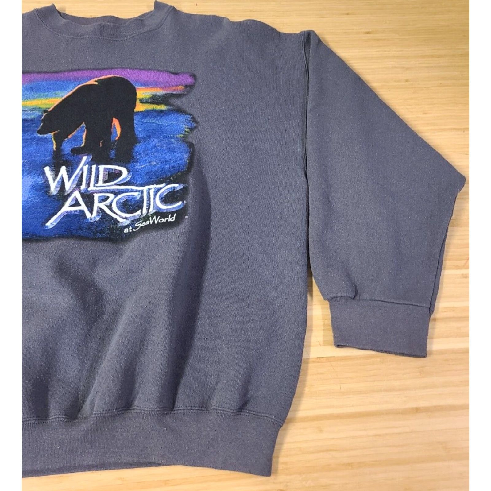 Tultex VINTAGE Tultex Sweatshirt Crewneck 2XL Men Green 90s Nature Seaworld Polar Bear Wild Arctic Animal Streetwear Graphic Print Size US XXL / EU 58 / 5 - 2 Thumbnail