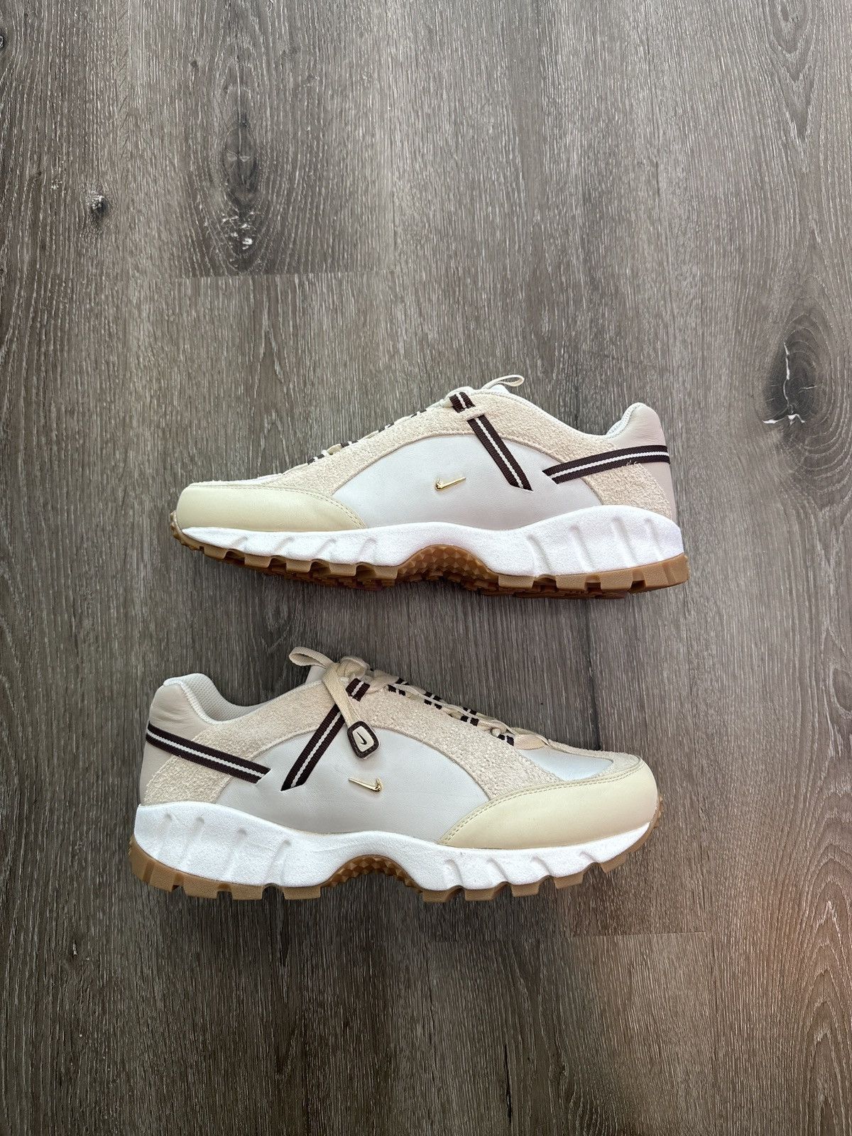 Jacquemus x Nike Air Humara LX “Light Bone Gold”