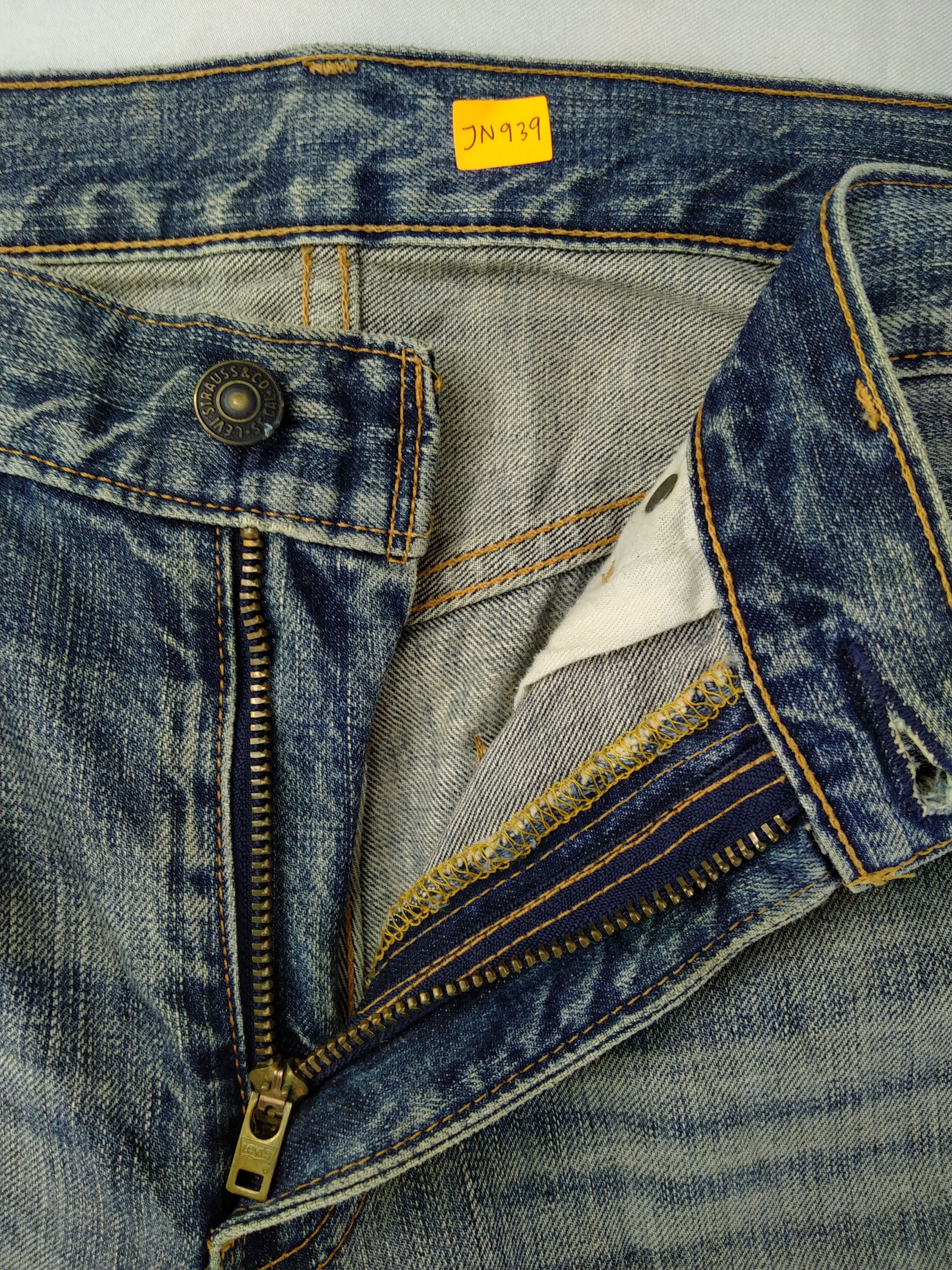 Japanese Brand Distressed Indigo Vintage Levi's 505 32x32.5 Denim JN939 Size US 32 / EU 48 - 6 Thumbnail