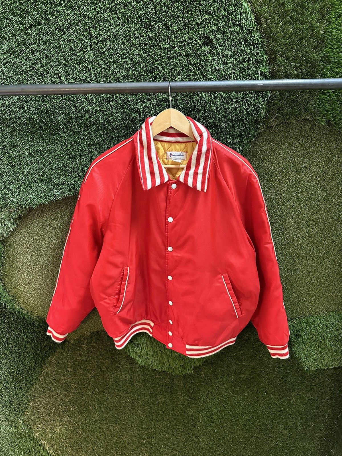 Vintage Vintage 1980s ChevronWear Padded Jacket Large Size US L / EU 52-54 / 3 - 1 Thumbnail