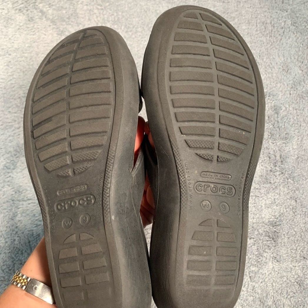 Crocs CROCS Black Strappy Slide Sandals Women US Size 9 Rubber Slip-On Size US 9 / IT 39 - 6 Thumbnail