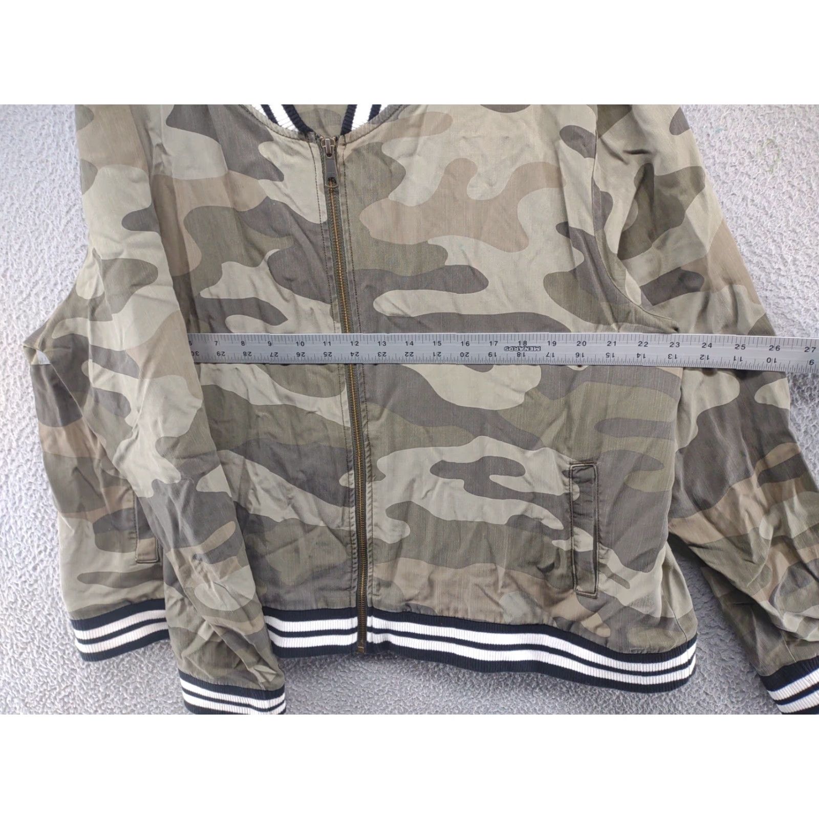 Vintage Natural Reflections Women's Camouflage Full Zip Jacket 1X Green Cotton Lining Plus Size Jacket Womens Camouflage 90s? Size XL / US 12-14 / IT 48-50 - 4 Thumbnail