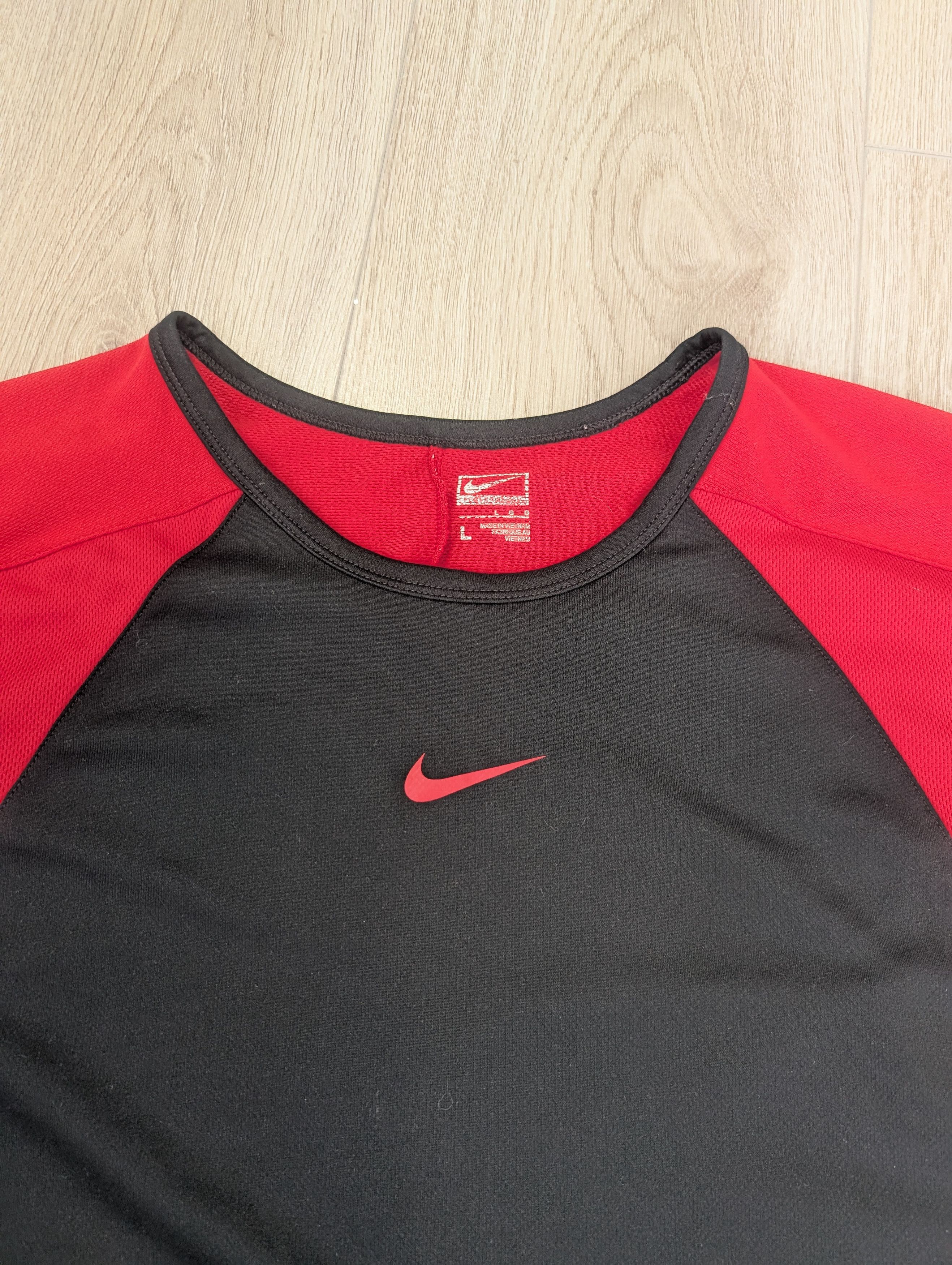 Nike × Vintage VINTAGE Nike center logo muscle shirt Size US L / EU 52-54 / 3 - 2 Thumbnail