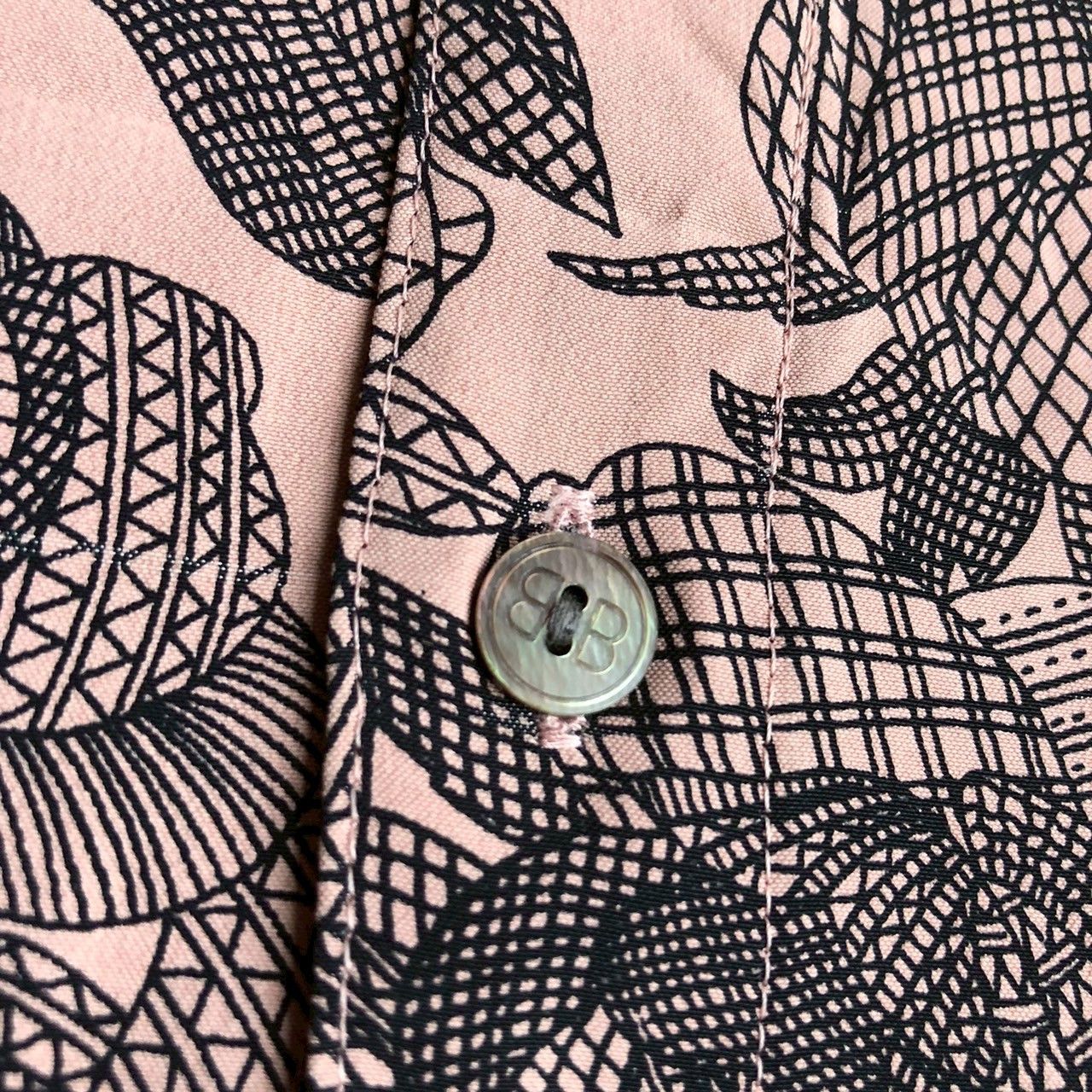 Balenciaga Vintage 90s Balenciaga Sports Paris Floral Shirt Pink Black Size US L / EU 52-54 / 3 - 6 Thumbnail