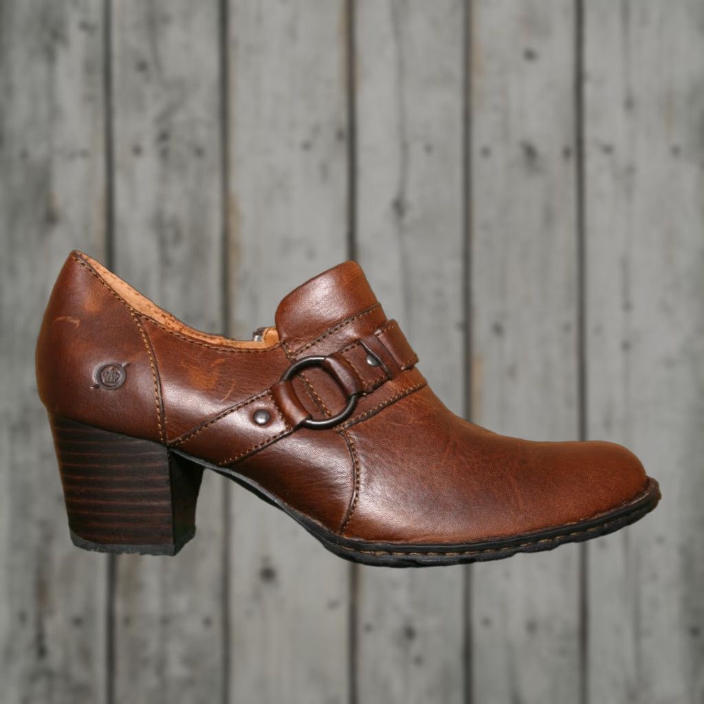 Born BORN Deena Brown Leather O-Ring Block Heel Booties Women's Sz. 8 Boots Size ONE SIZE - 1 Thumbnail