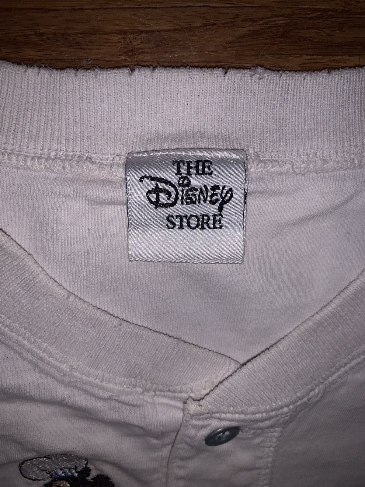 Disney Vintage disney button t shirt Size US L / EU 52-54 / 3 - 3 Thumbnail