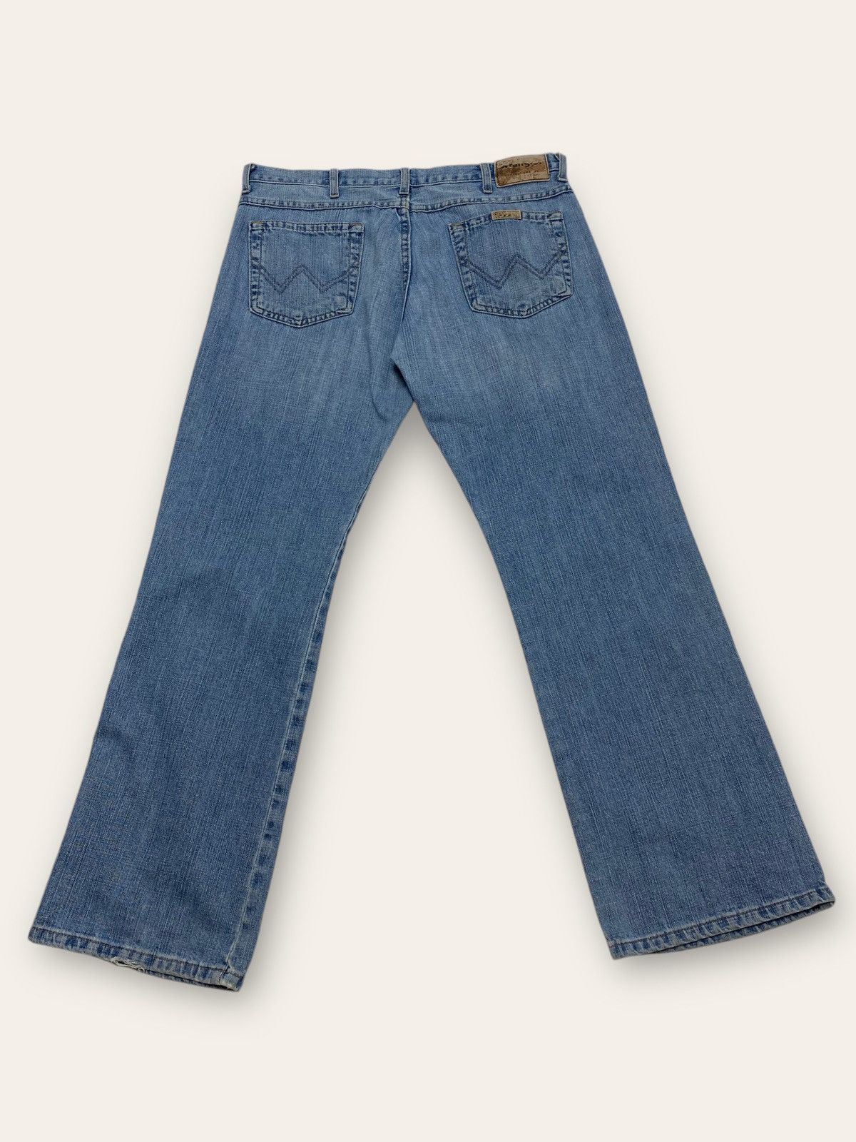 Jean Vintage WRANGLER Bootcut Light Blue Denim Jeans W35 L31 Size US 35 - 8 Thumbnail