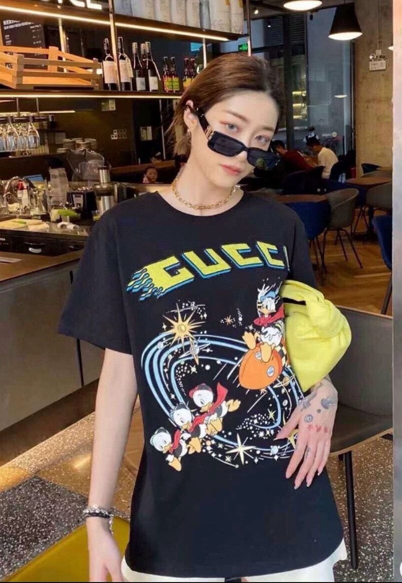 Gucci Gucci Co-branded Donald Duck cosmic print round-neck short Size US L / EU 52-54 / 3 - 6 Thumbnail