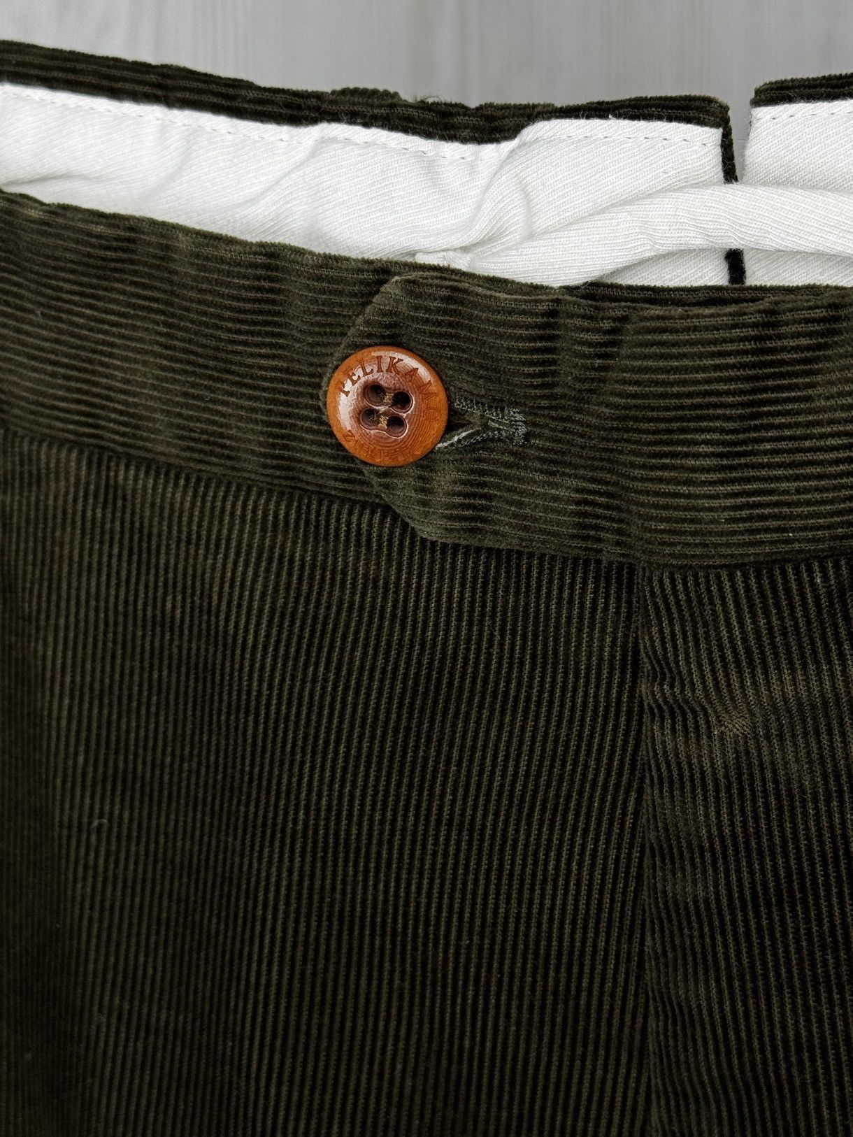 Other Pelikamo Zurich Khaki Green Corduroy casual tailored pants Size US 36 / EU 52 - 4 Thumbnail