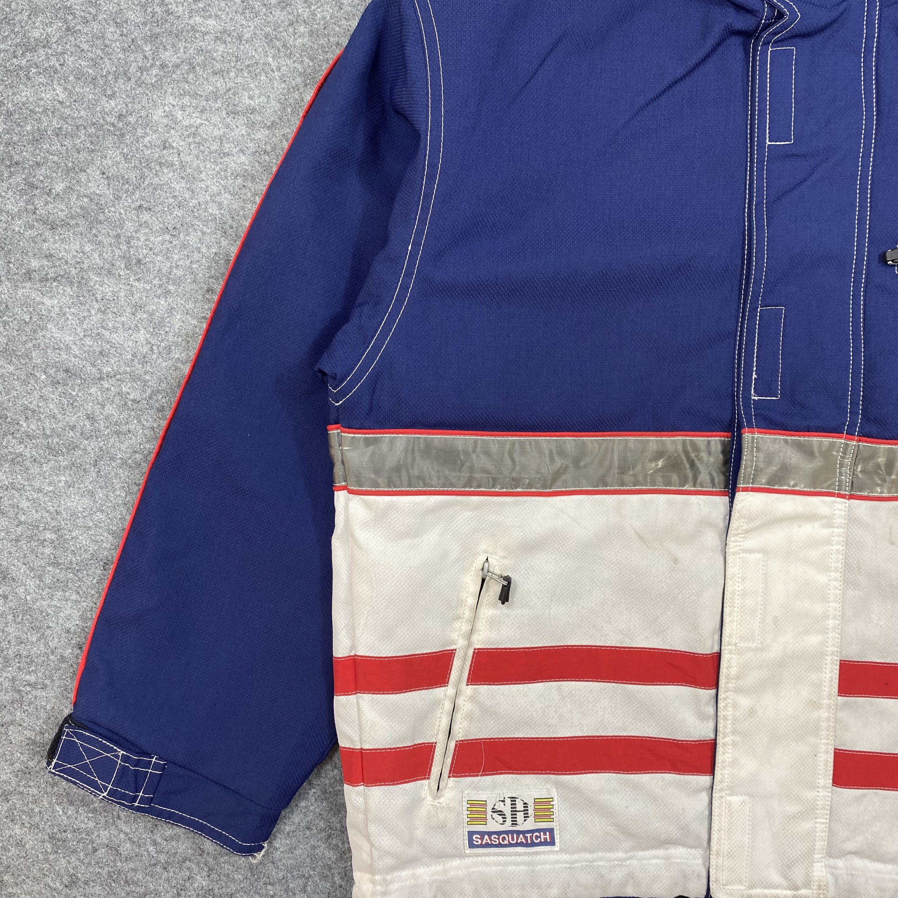 Sasquatchfabrix 🔥offer me🔥vintage sasquatch ski jacket-j591 Size US L / EU 52-54 / 3 - 4 Thumbnail