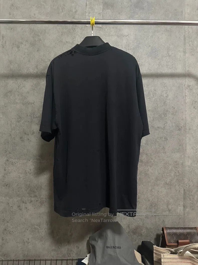 Balenciaga Balenciaga Statue Destroyed Short Sleeve Tee. Size US M / EU 48-50 / 2 - 4 Thumbnail